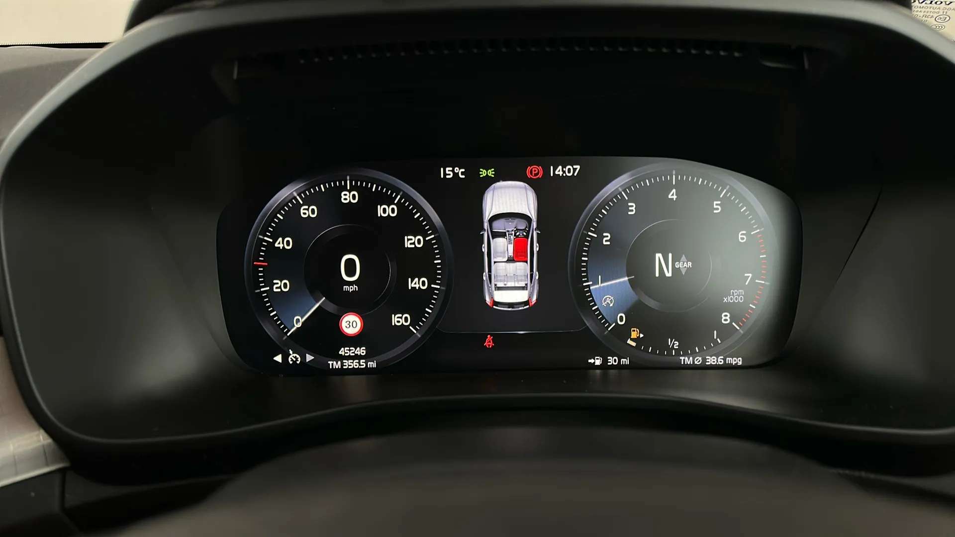 2022 VOLVO XC40 2022 VOLVO XC40