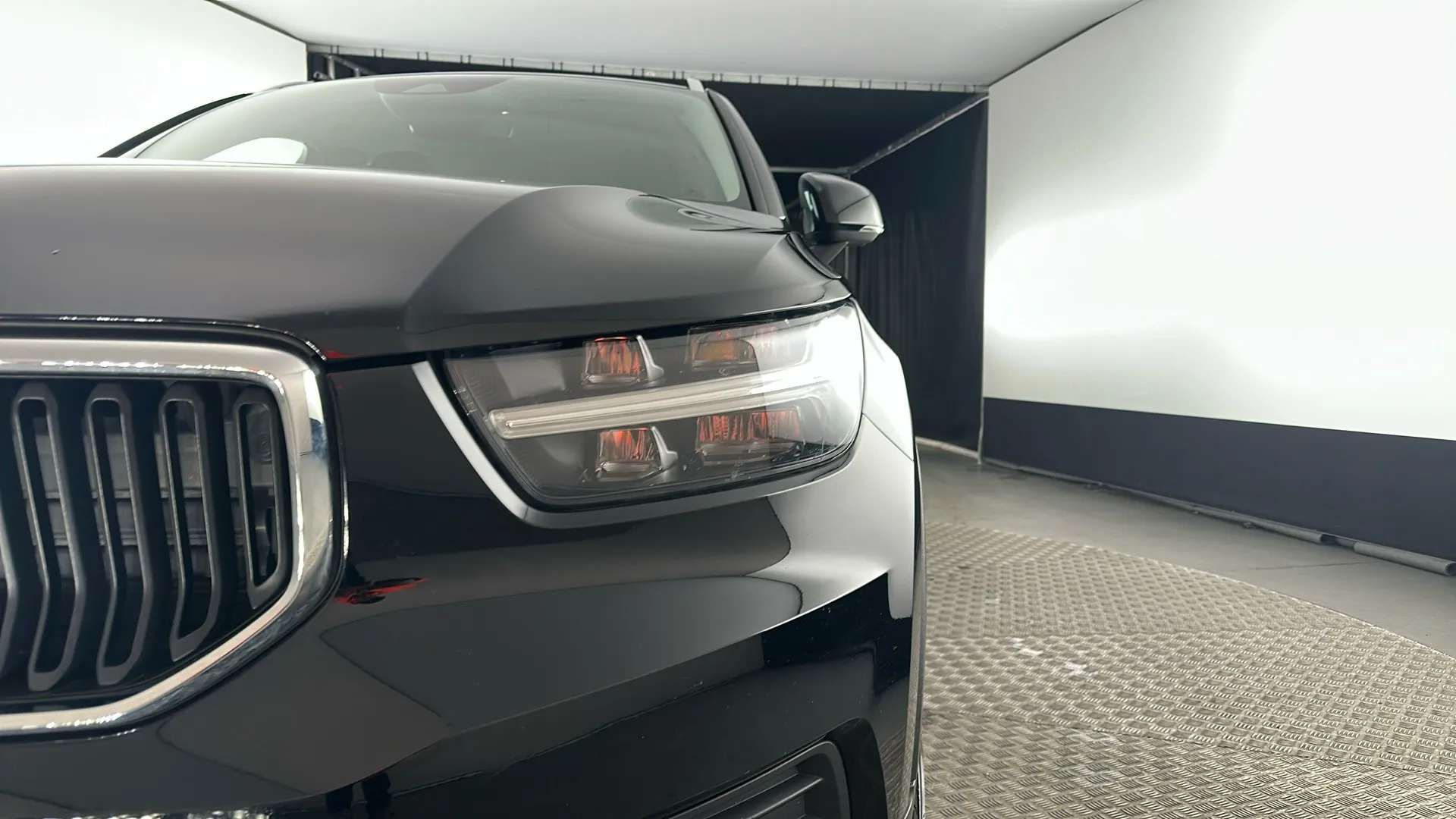 2020 VOLVO XC40 2020 VOLVO XC40