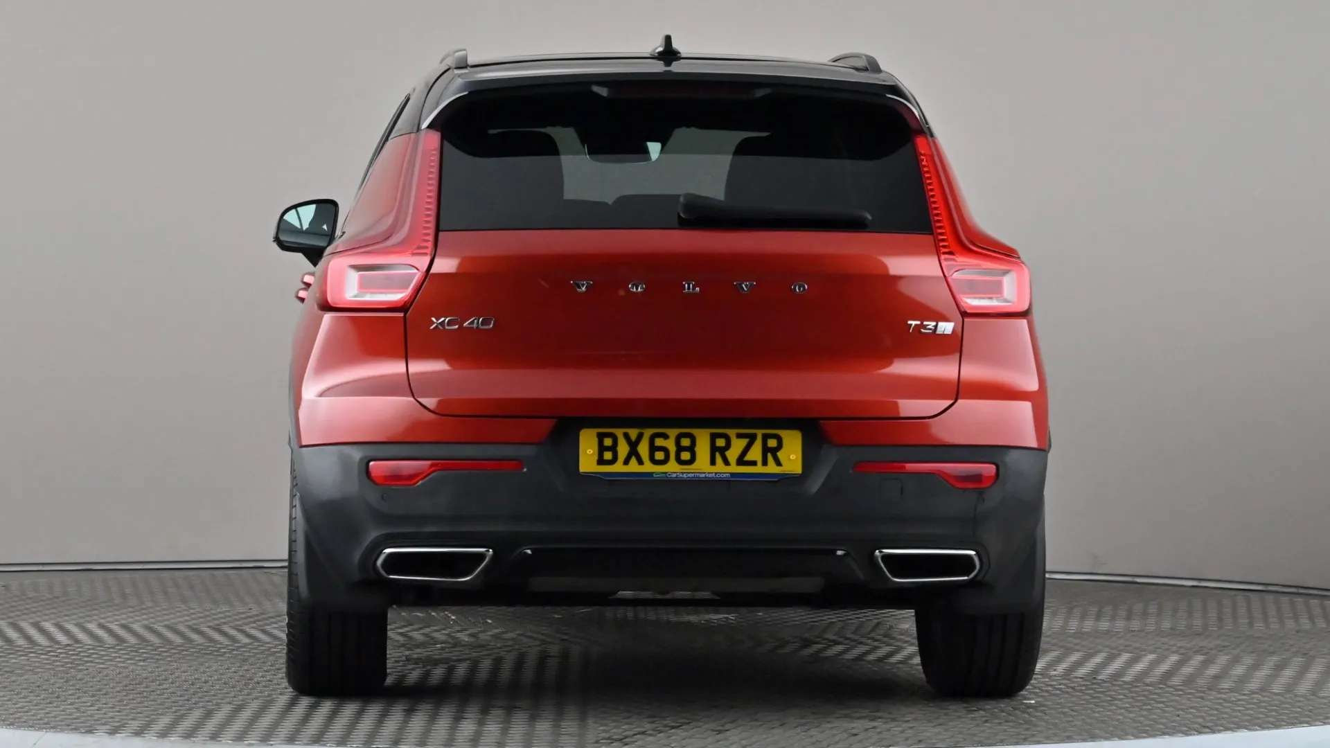 2018 VOLVO XC40 2018 VOLVO XC40