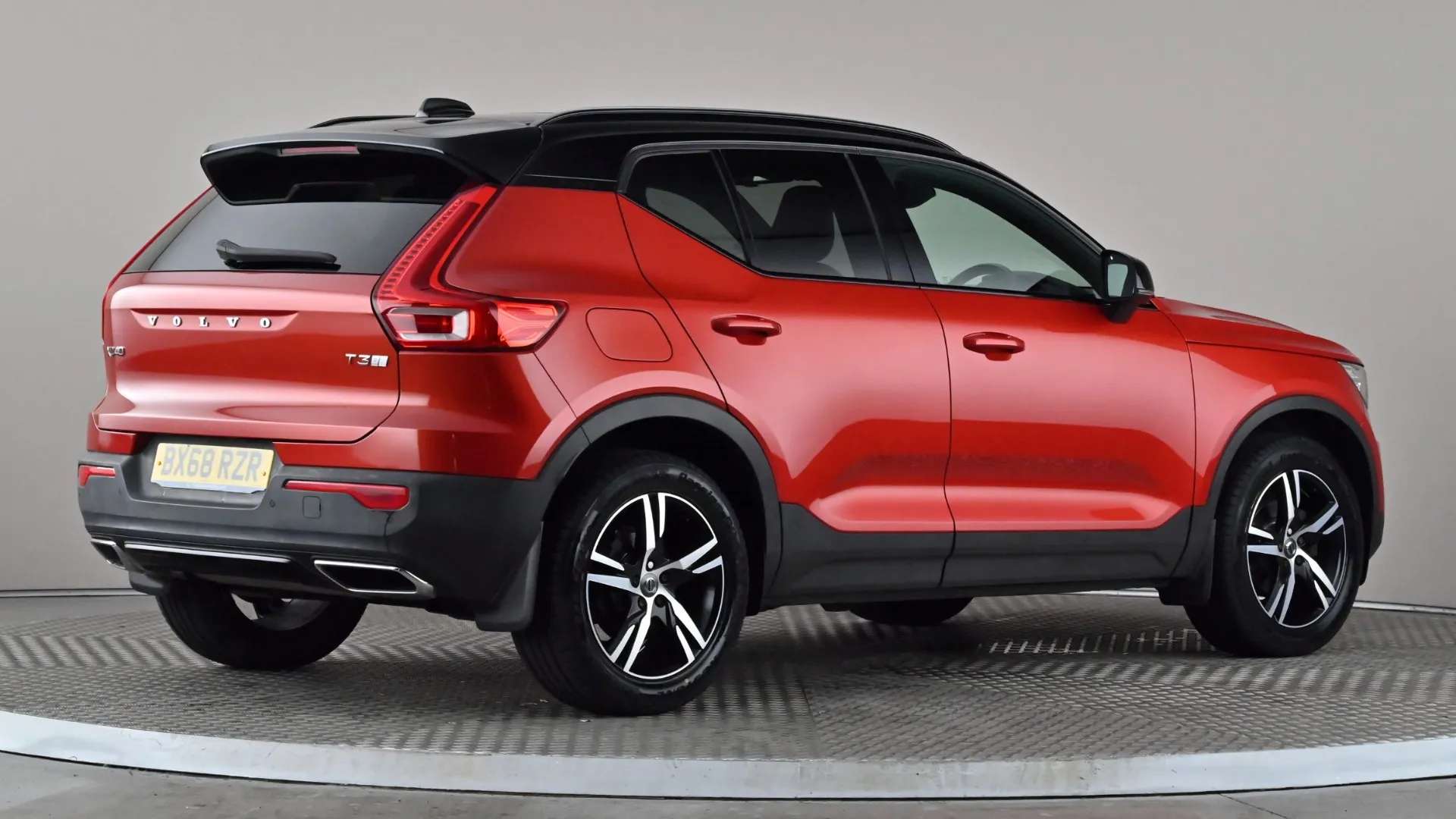 2018 VOLVO XC40 2018 VOLVO XC40