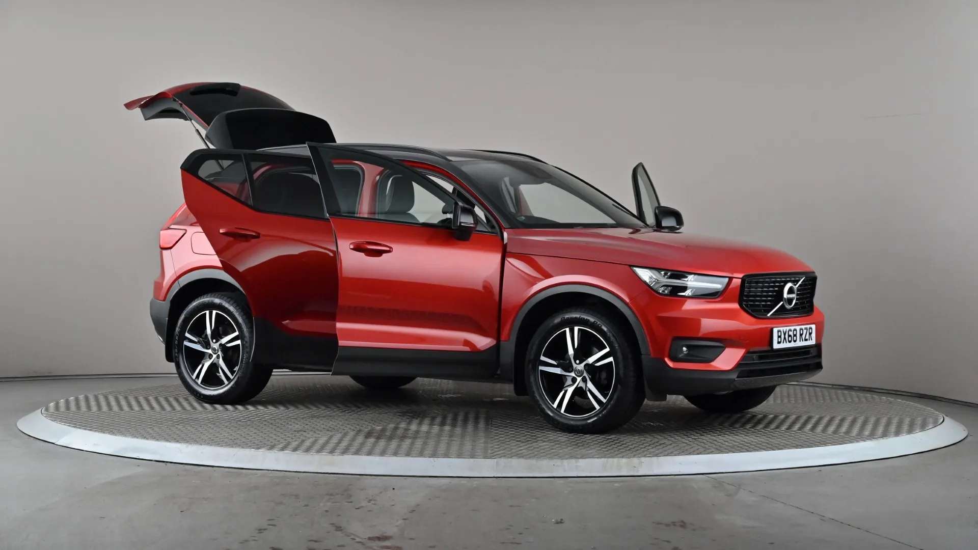 2018 VOLVO XC40 2018 VOLVO XC40