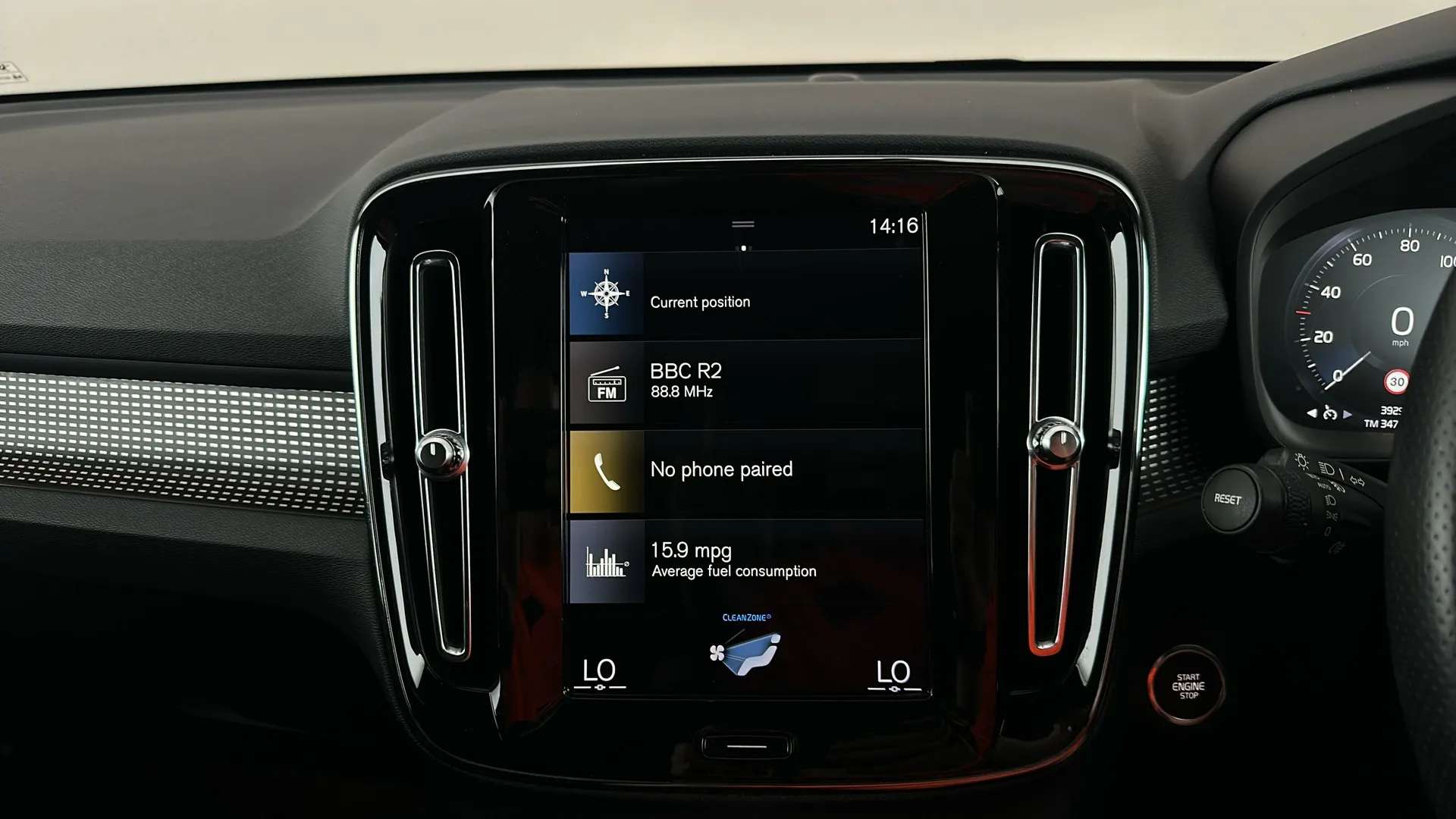 2018 VOLVO XC40 2018 VOLVO XC40