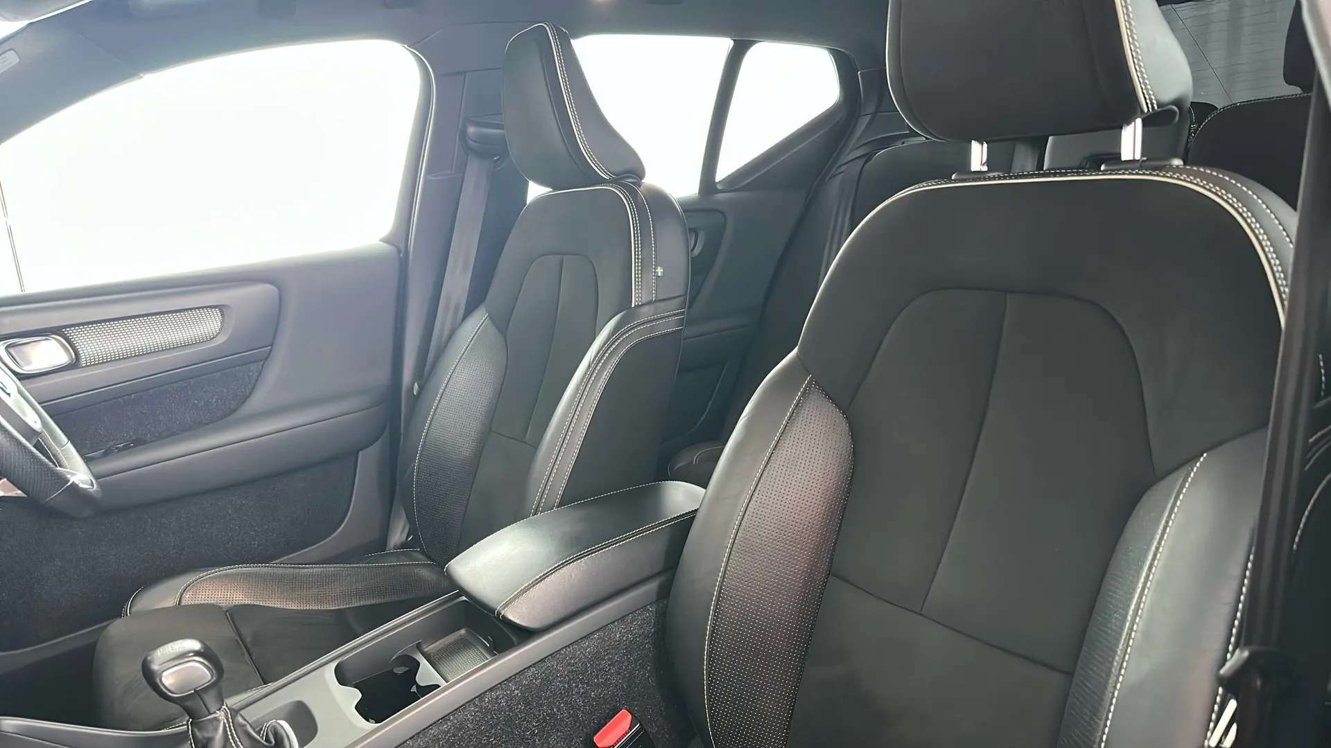 2018 VOLVO XC40 2018 VOLVO XC40