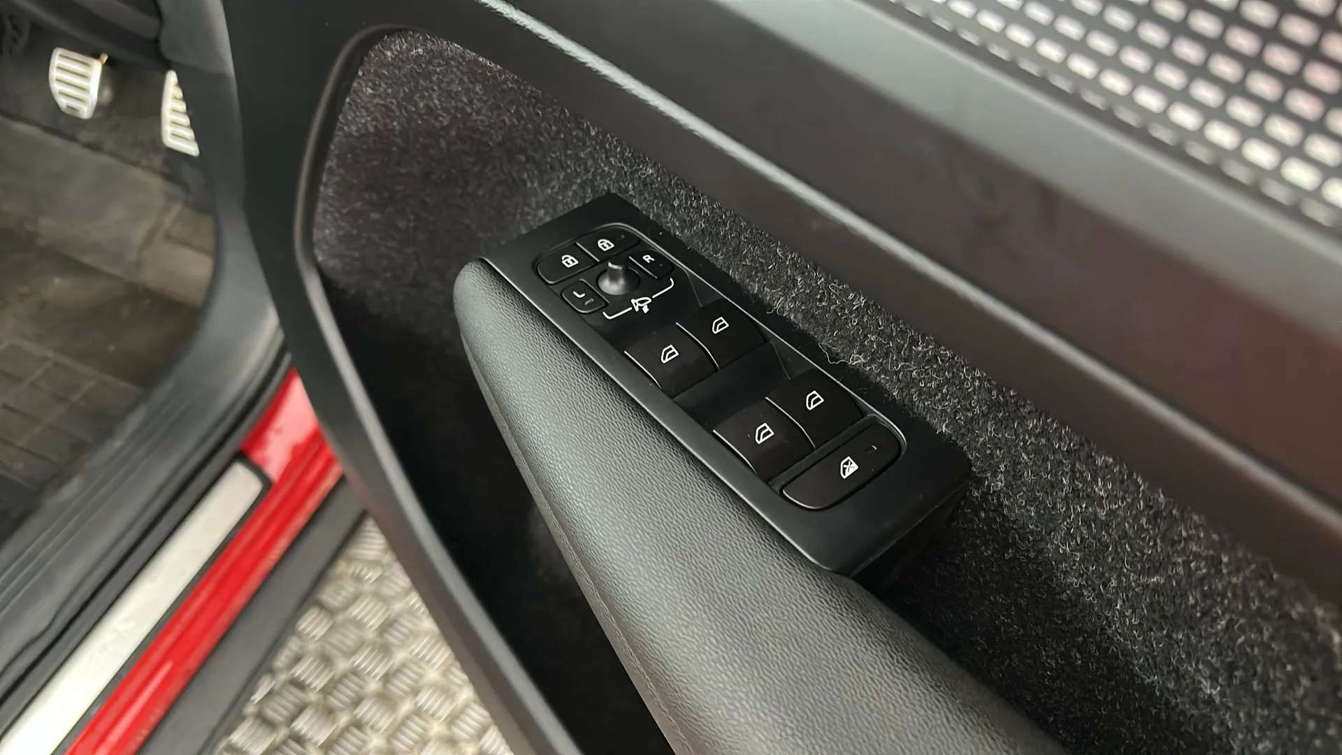 2018 VOLVO XC40 2018 VOLVO XC40