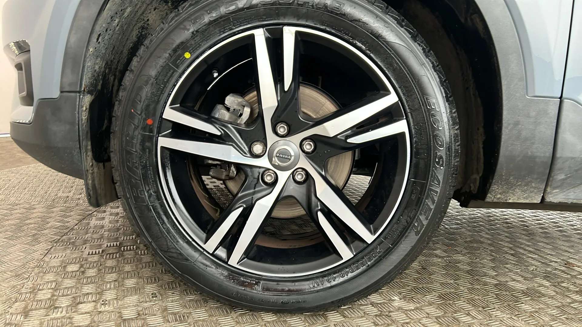 2020 VOLVO XC40 2020 VOLVO XC40