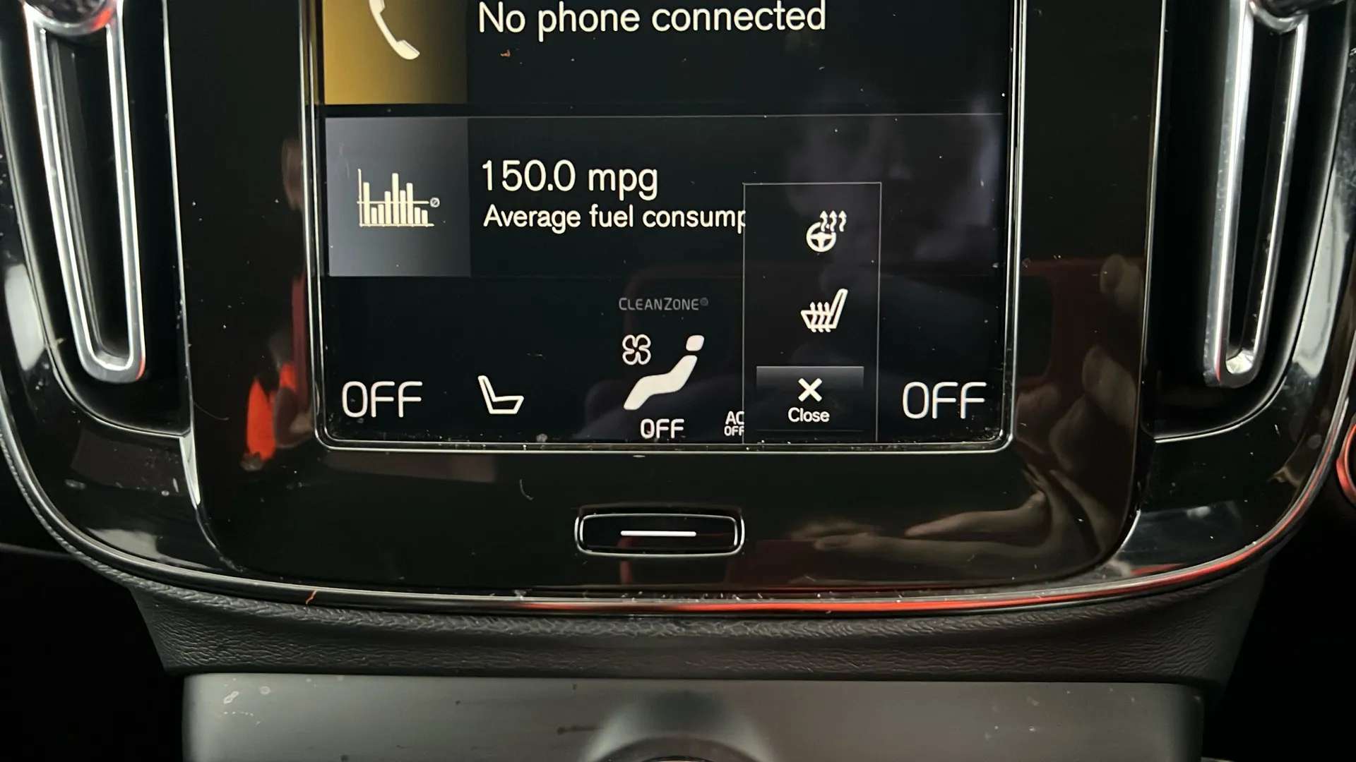 2020 VOLVO XC40 2020 VOLVO XC40