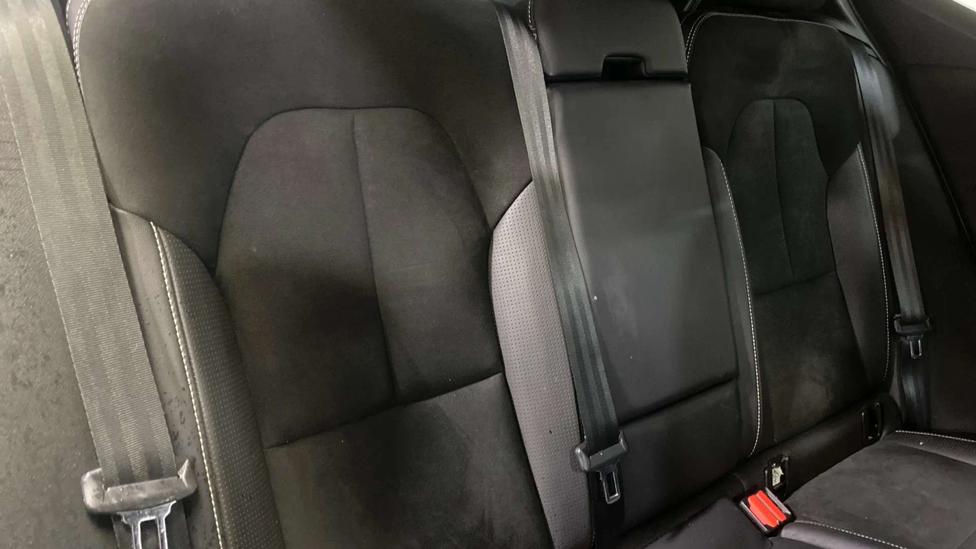 2020 VOLVO XC40 2020 VOLVO XC40