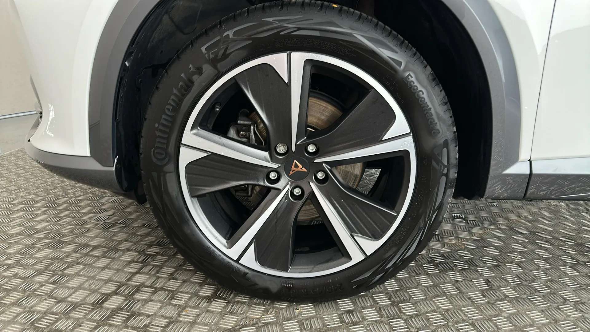 2024 CUPRA FORMENTOR 2024 CUPRA FORMENTOR