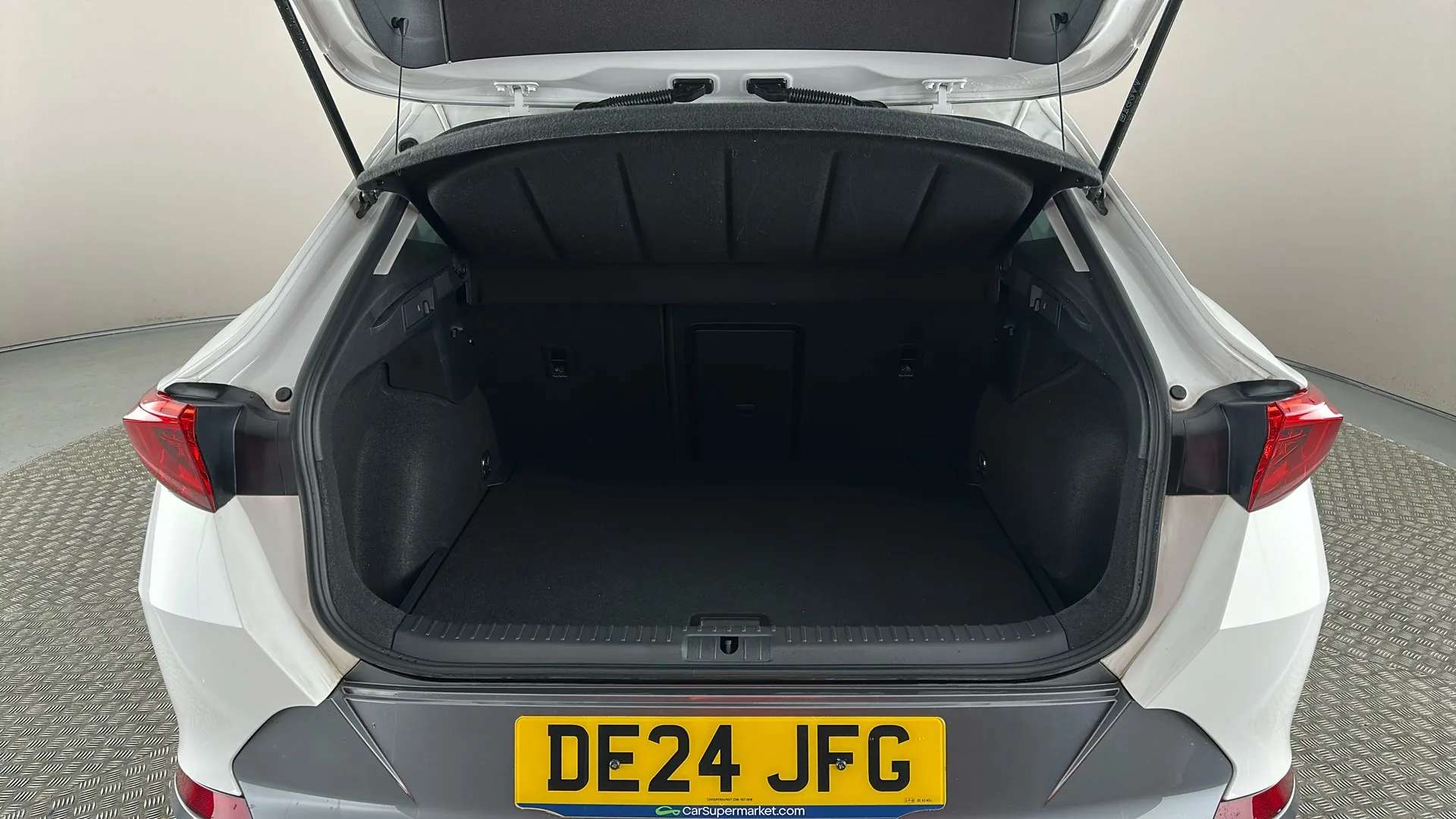 2024 CUPRA FORMENTOR 2024 CUPRA FORMENTOR