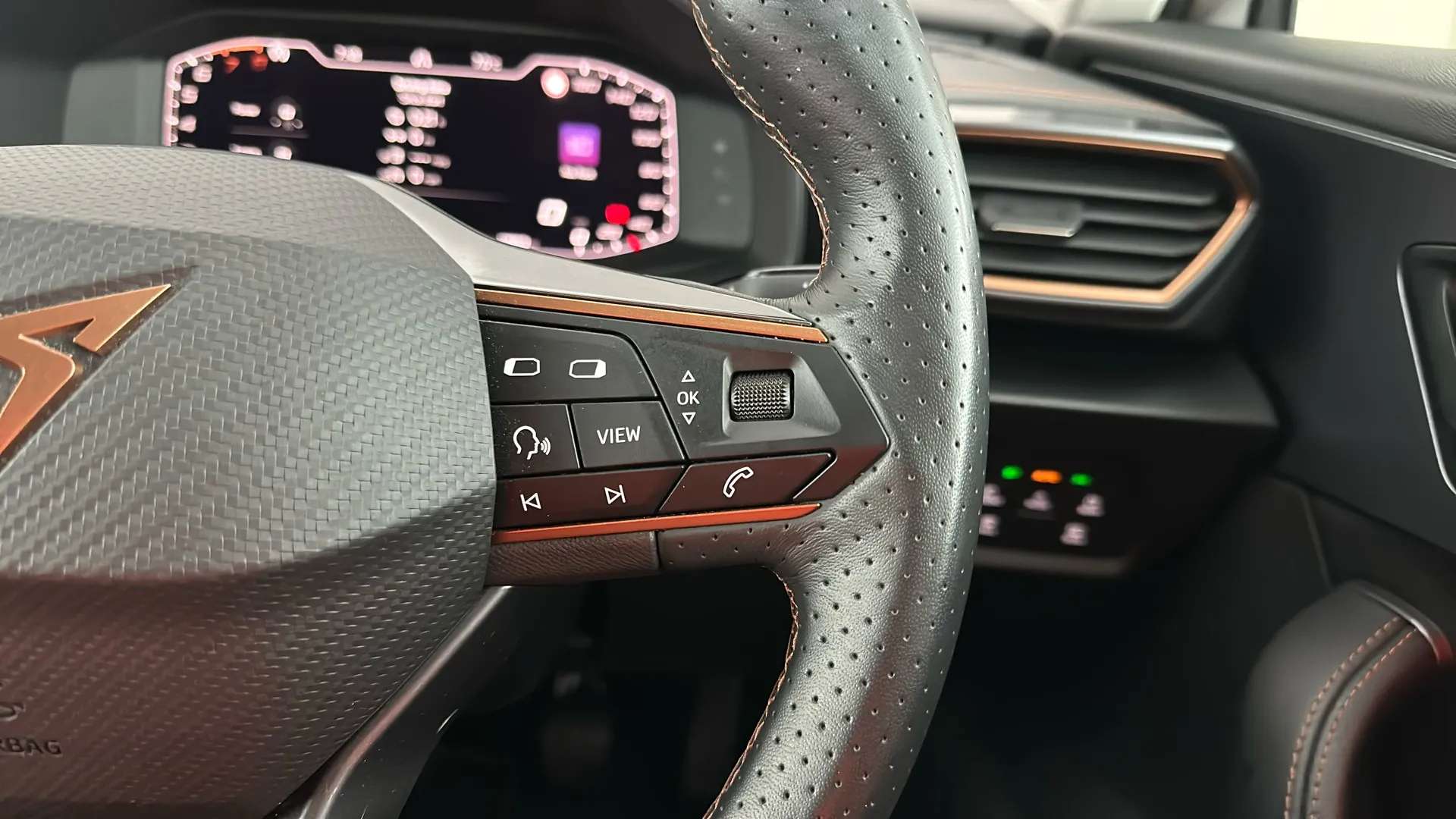 2024 CUPRA FORMENTOR 2024 CUPRA FORMENTOR