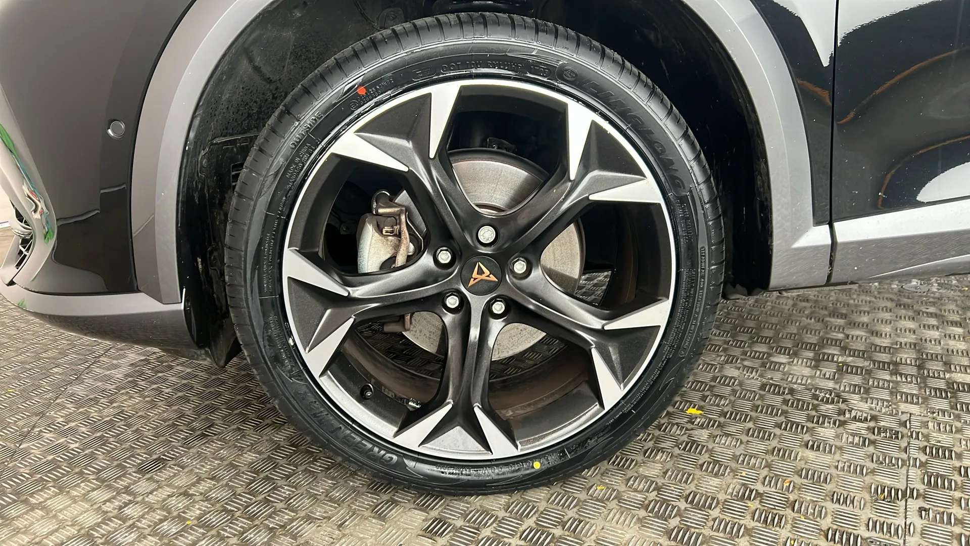 2024 CUPRA FORMENTOR 2024 CUPRA FORMENTOR