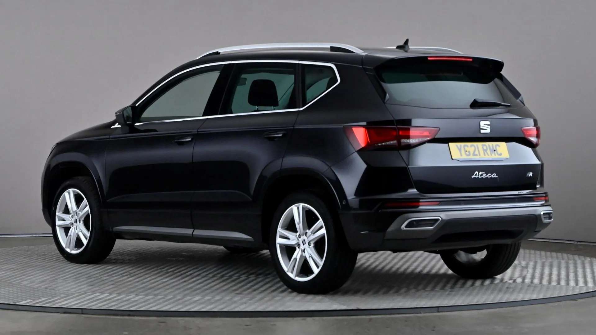 A 2021 SEAT ATECA 1.5 TSI EVO FR A 2021 SEAT ATECA 1.5 TSI EVO FR
