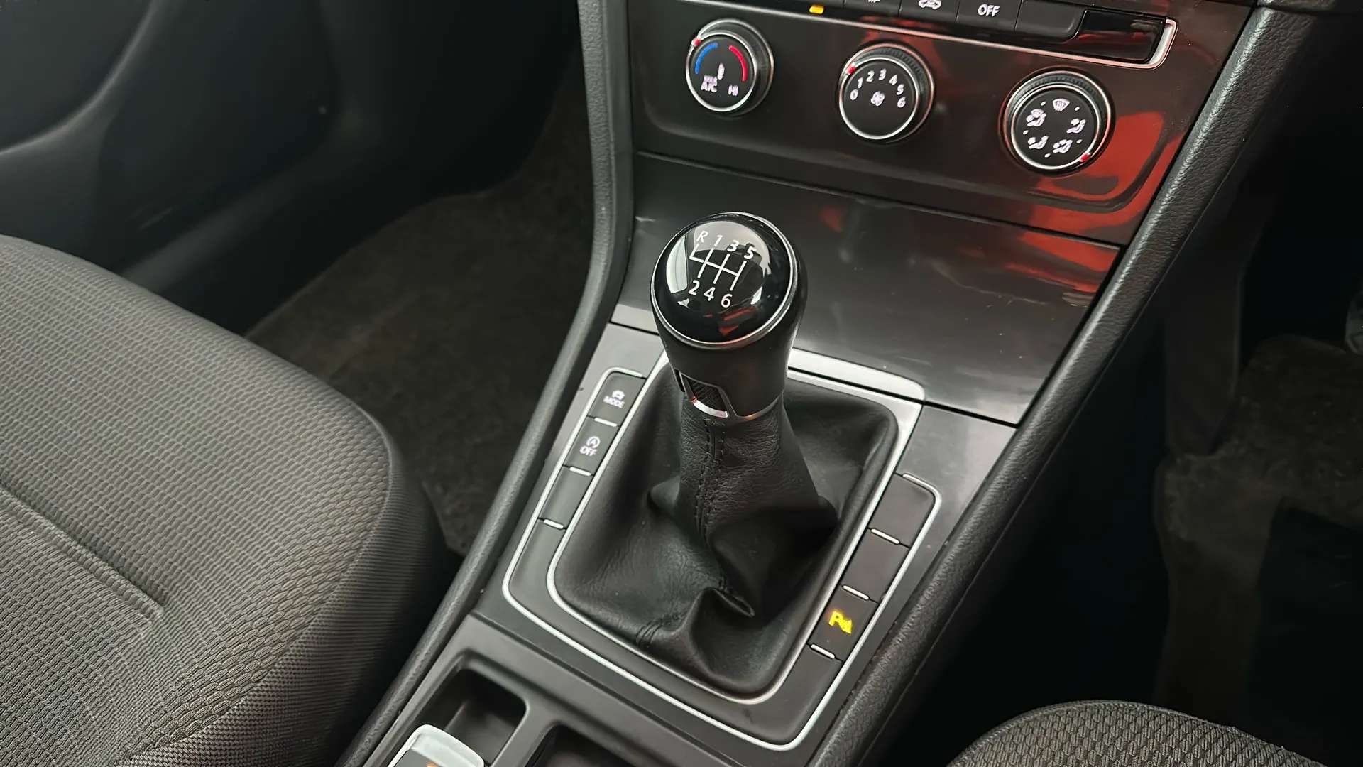 2018 VOLKSWAGEN GOLF 2018 VOLKSWAGEN GOLF