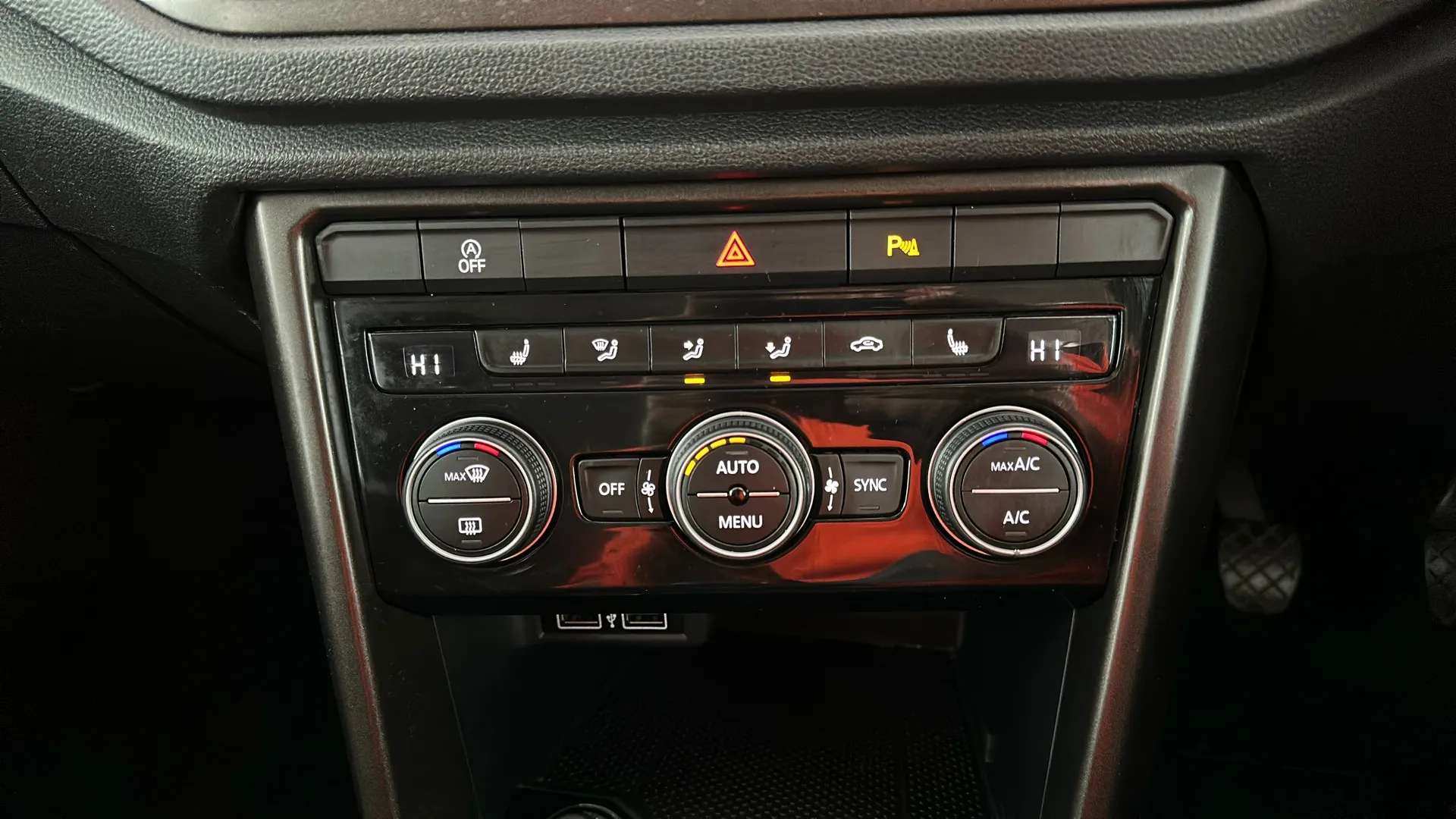 2018 VOLKSWAGEN T-ROC 2018 VOLKSWAGEN T-ROC