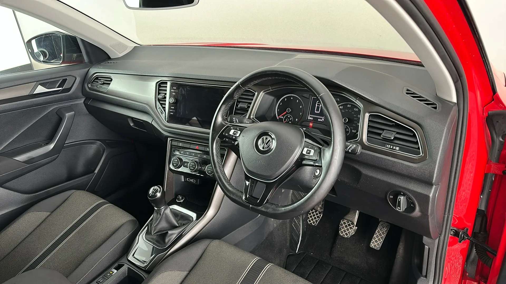2018 VOLKSWAGEN T-ROC 2018 VOLKSWAGEN T-ROC