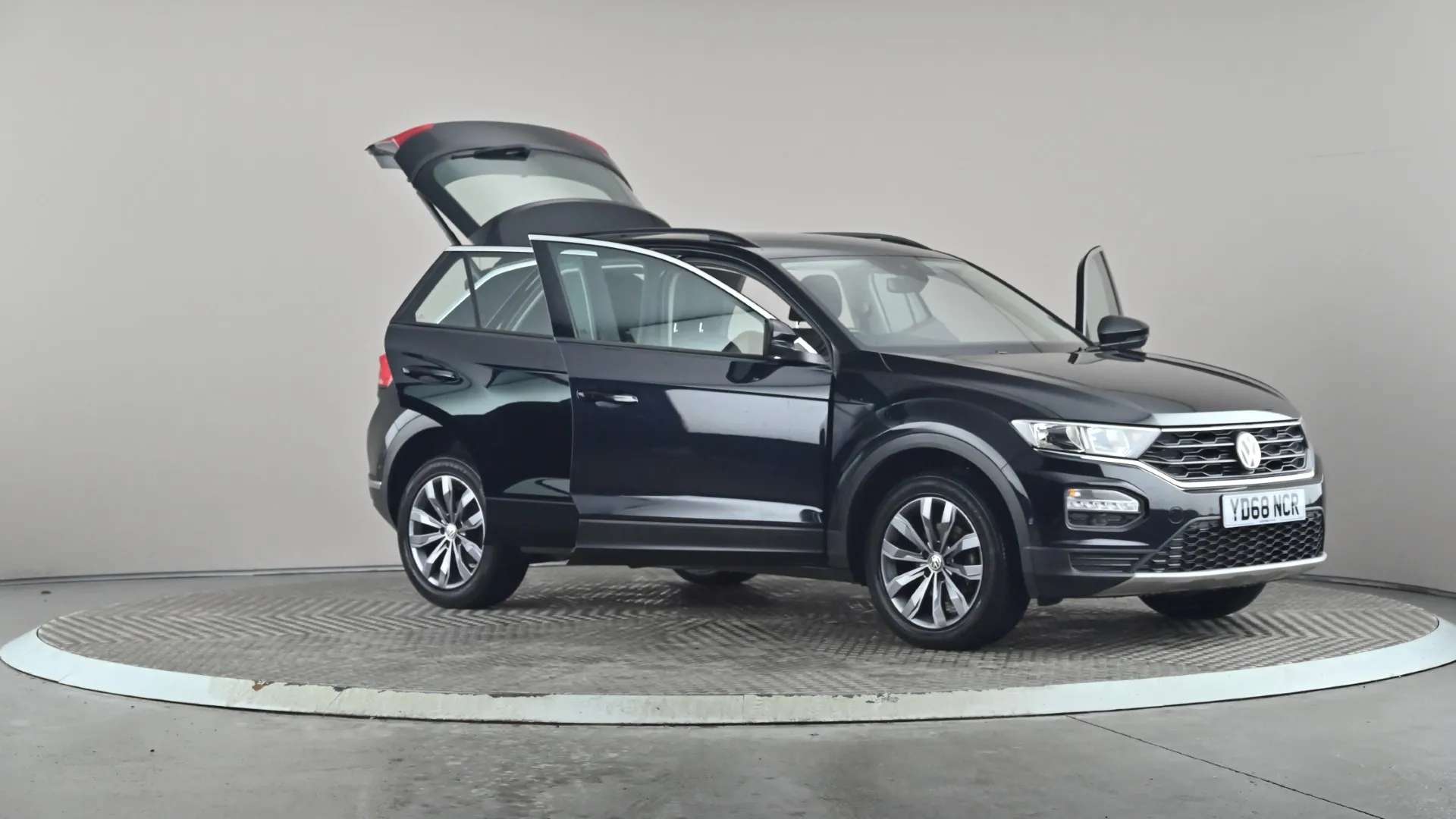 2019 VOLKSWAGEN T-ROC 2019 VOLKSWAGEN T-ROC