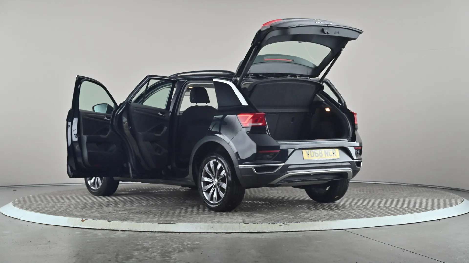 2019 VOLKSWAGEN T-ROC 2019 VOLKSWAGEN T-ROC