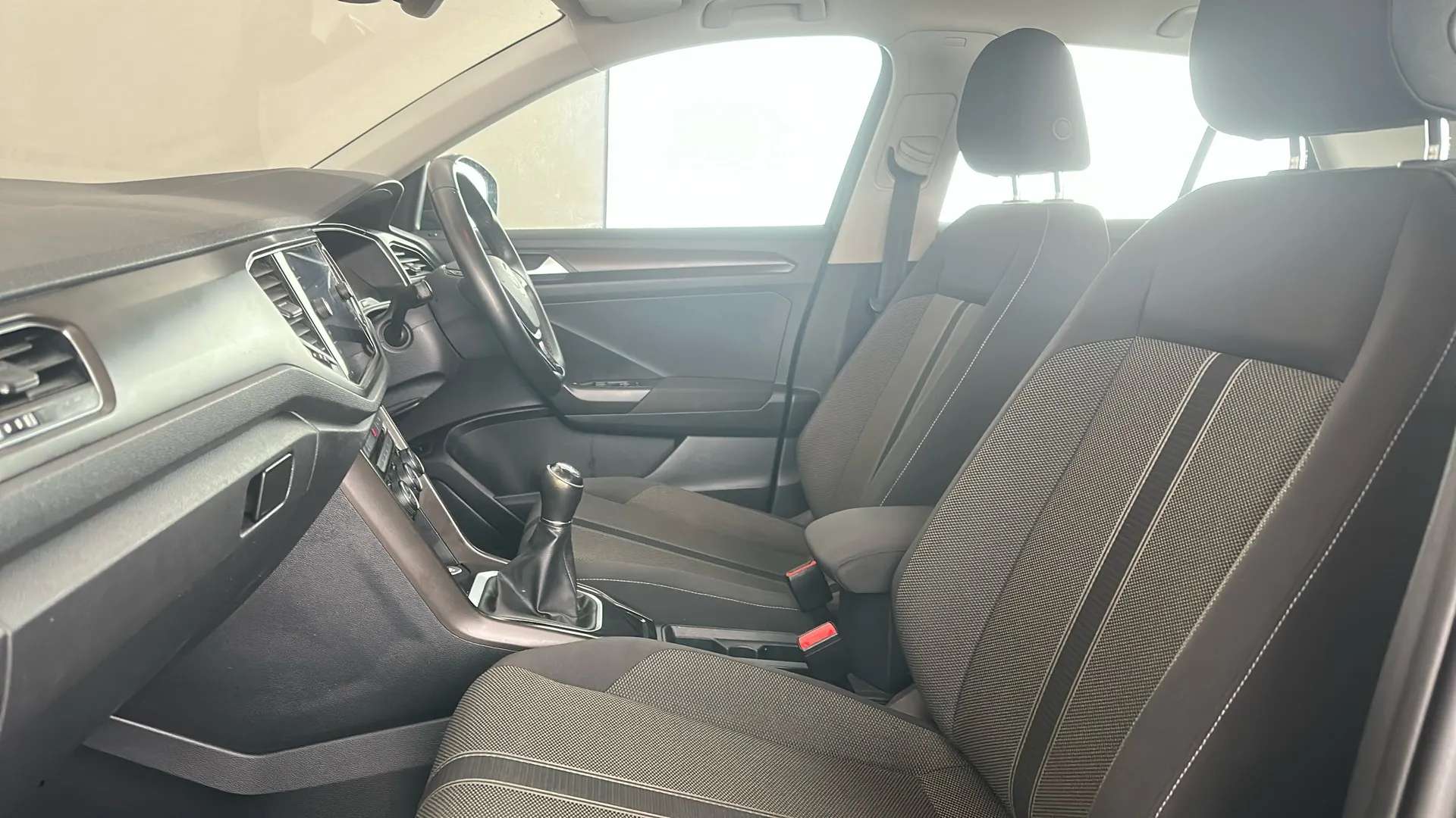 2019 VOLKSWAGEN T-ROC 2019 VOLKSWAGEN T-ROC