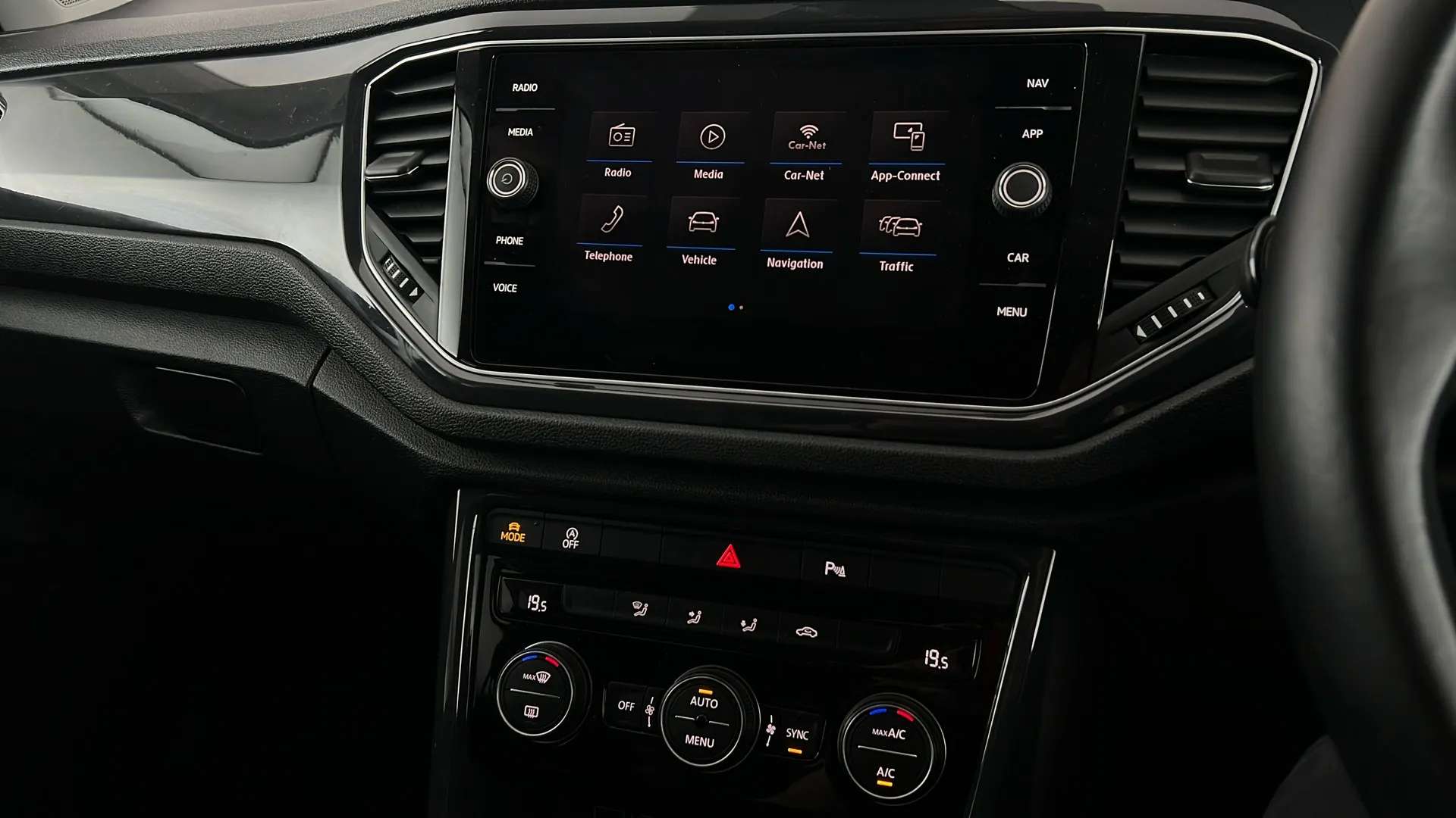 2020 VOLKSWAGEN T-ROC 2020 VOLKSWAGEN T-ROC