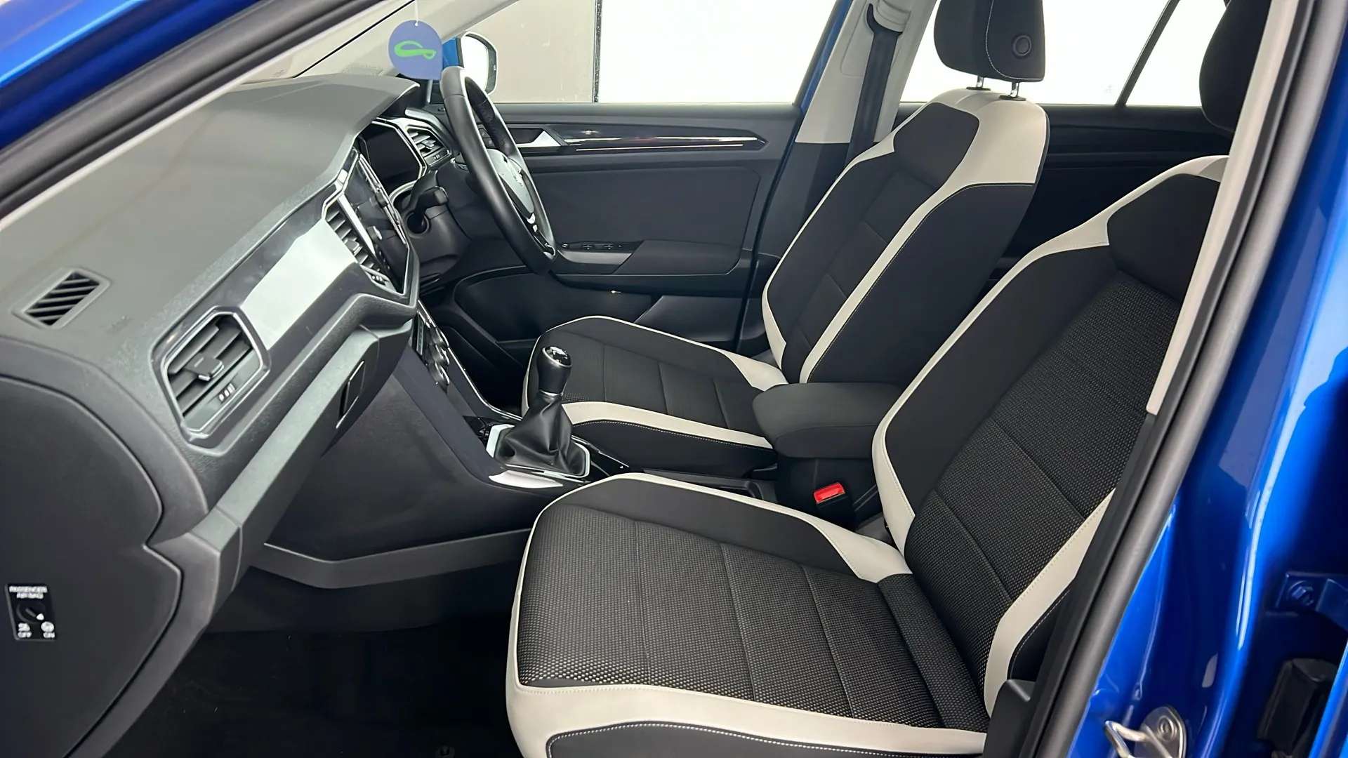 2020 VOLKSWAGEN T-ROC 2020 VOLKSWAGEN T-ROC