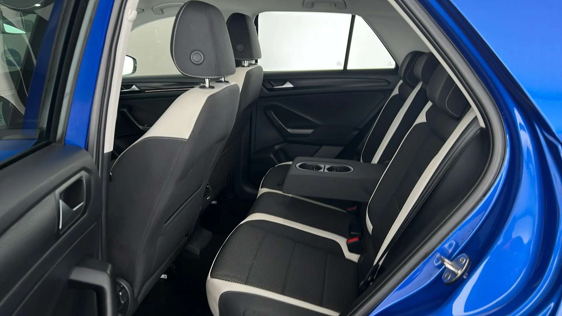 2020 VOLKSWAGEN T-ROC 2020 VOLKSWAGEN T-ROC