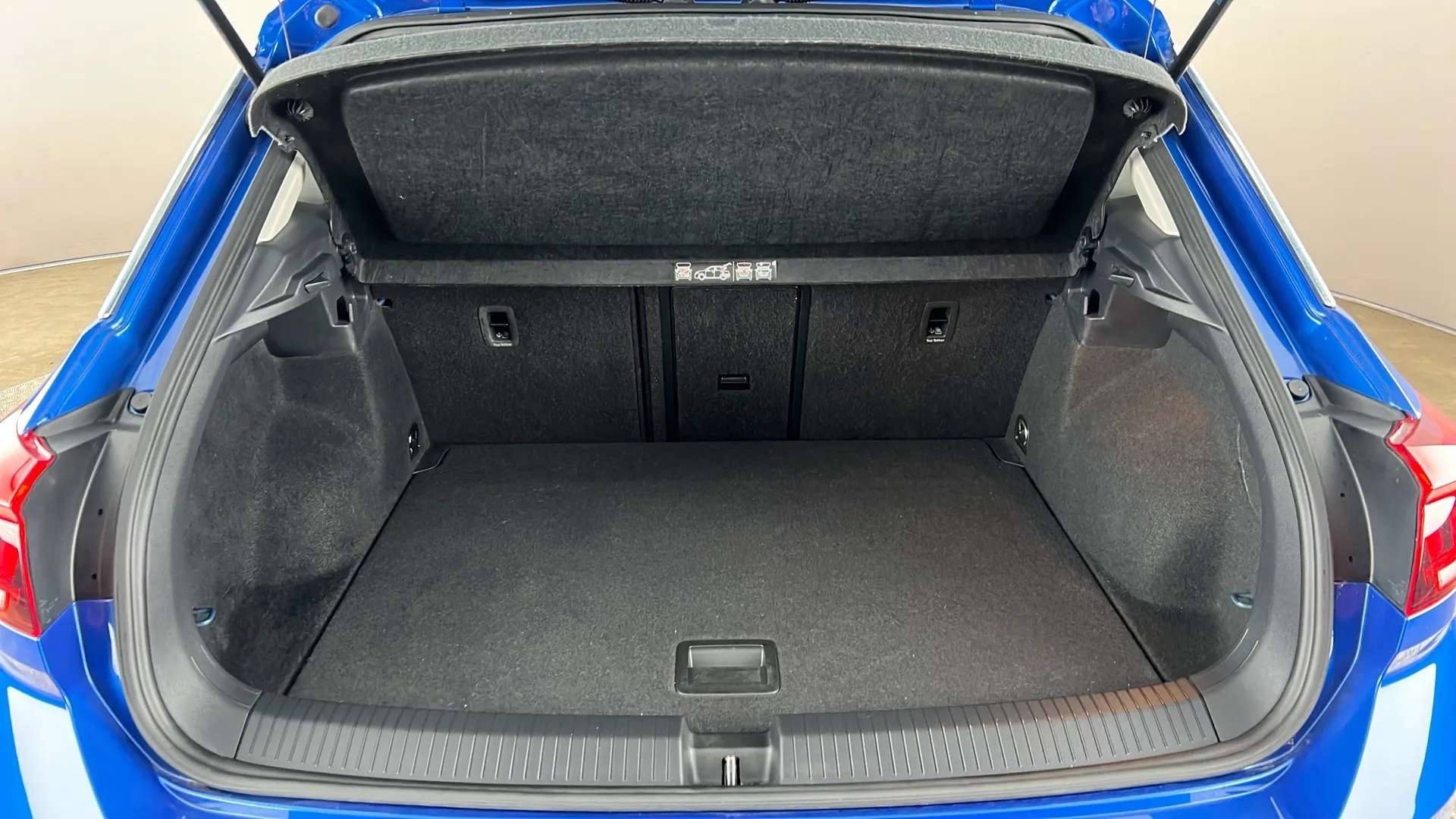 2020 VOLKSWAGEN T-ROC 2020 VOLKSWAGEN T-ROC