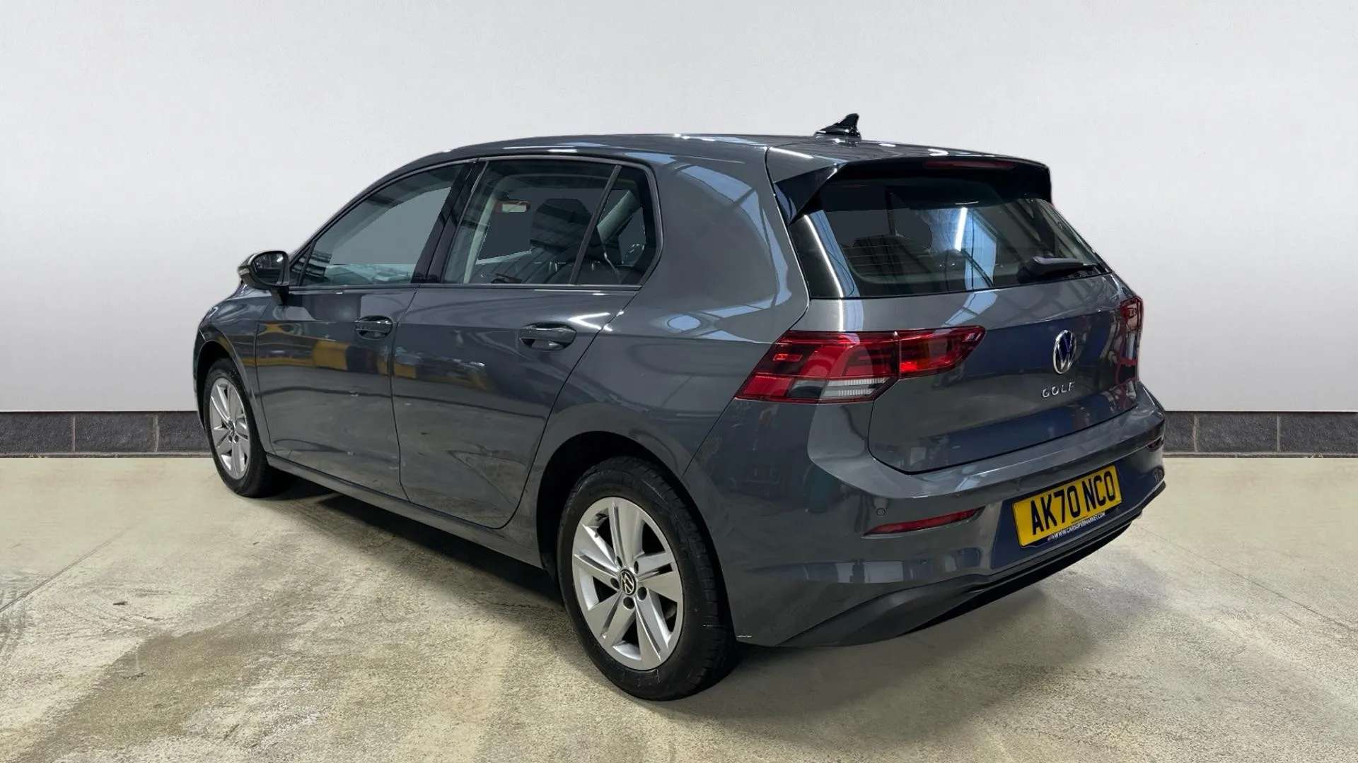 A 2020 VOLKSWAGEN GOLF 1.5 TSI Life A 2020 VOLKSWAGEN GOLF 1.5 TSI Life