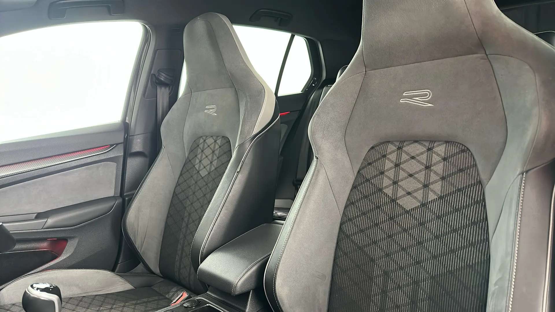 2024 VOLKSWAGEN GOLF 2024 VOLKSWAGEN GOLF