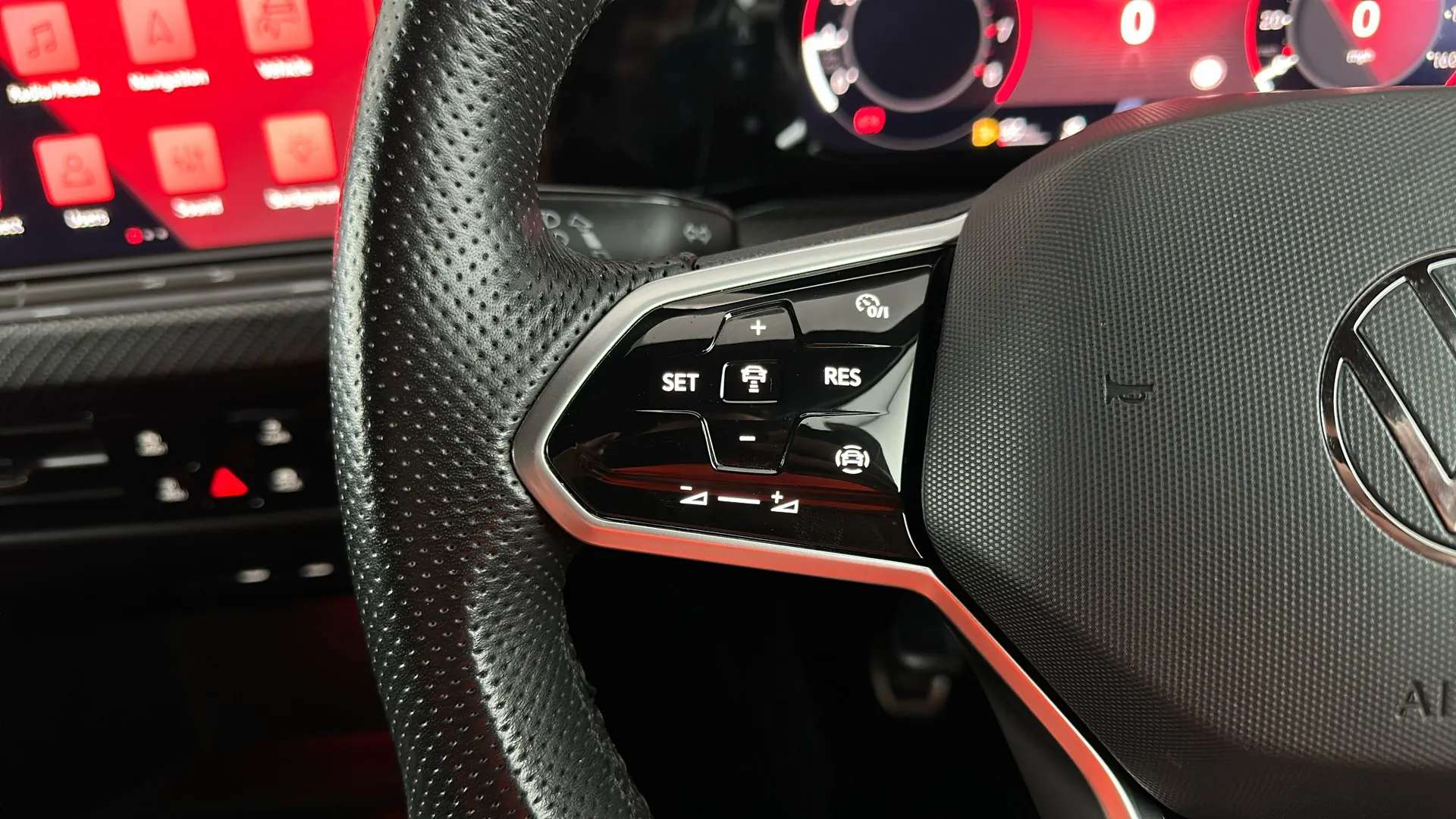 2024 VOLKSWAGEN GOLF 2024 VOLKSWAGEN GOLF