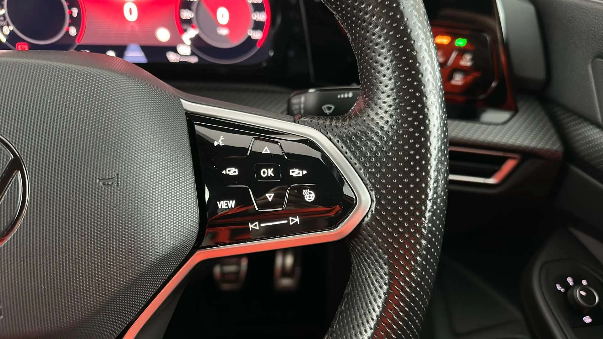 2024 VOLKSWAGEN GOLF 2024 VOLKSWAGEN GOLF