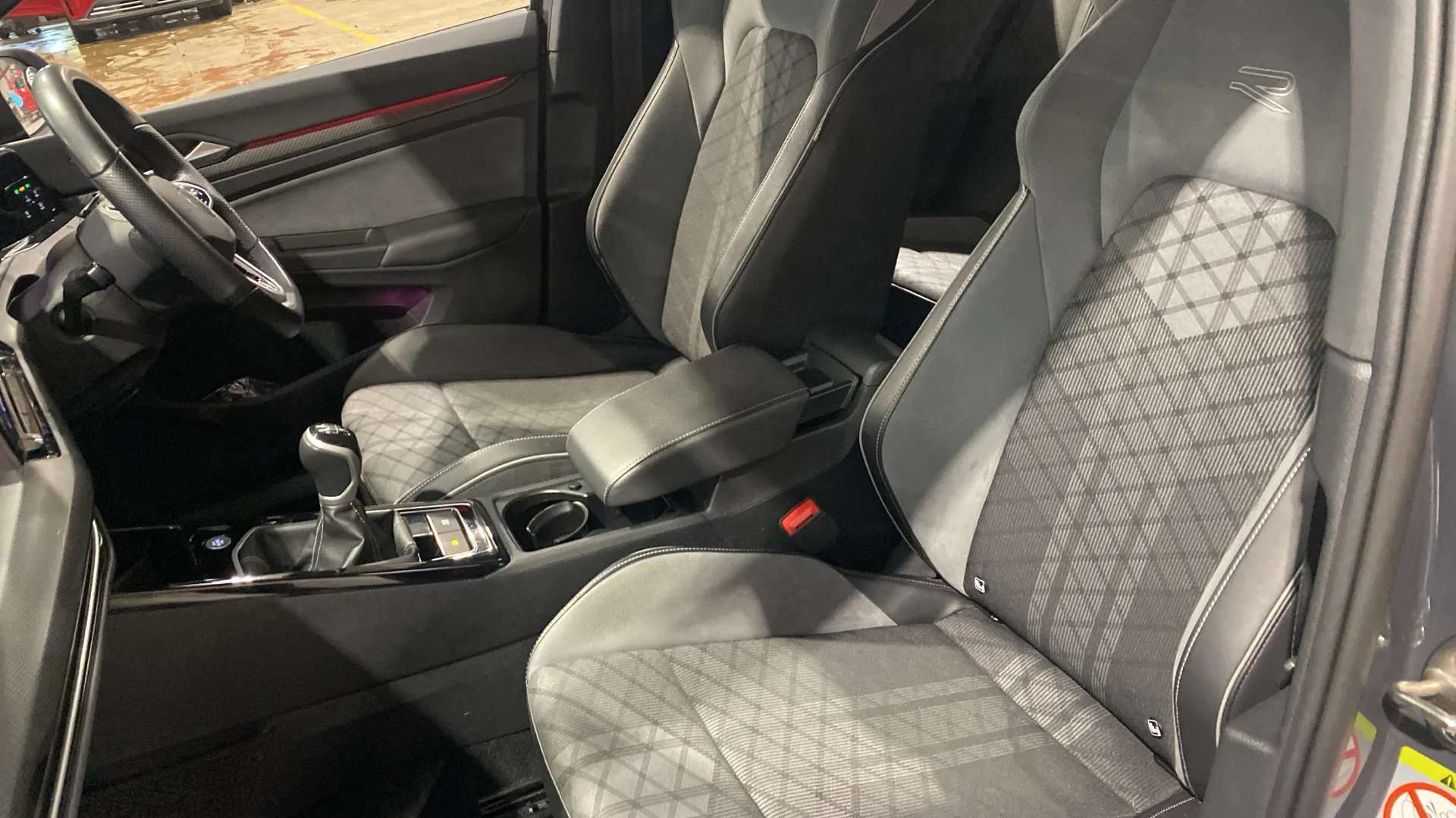 2024 VOLKSWAGEN GOLF 2024 VOLKSWAGEN GOLF