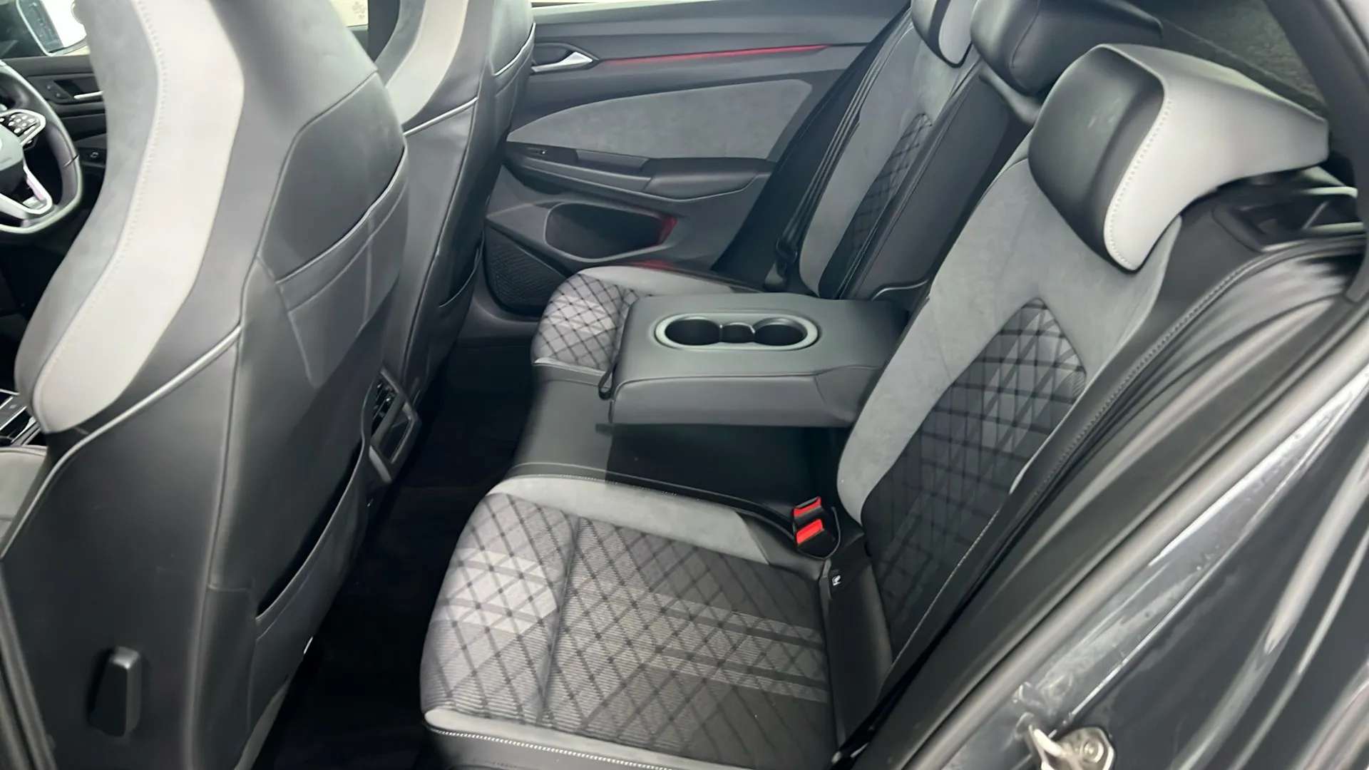 2024 VOLKSWAGEN GOLF 2024 VOLKSWAGEN GOLF