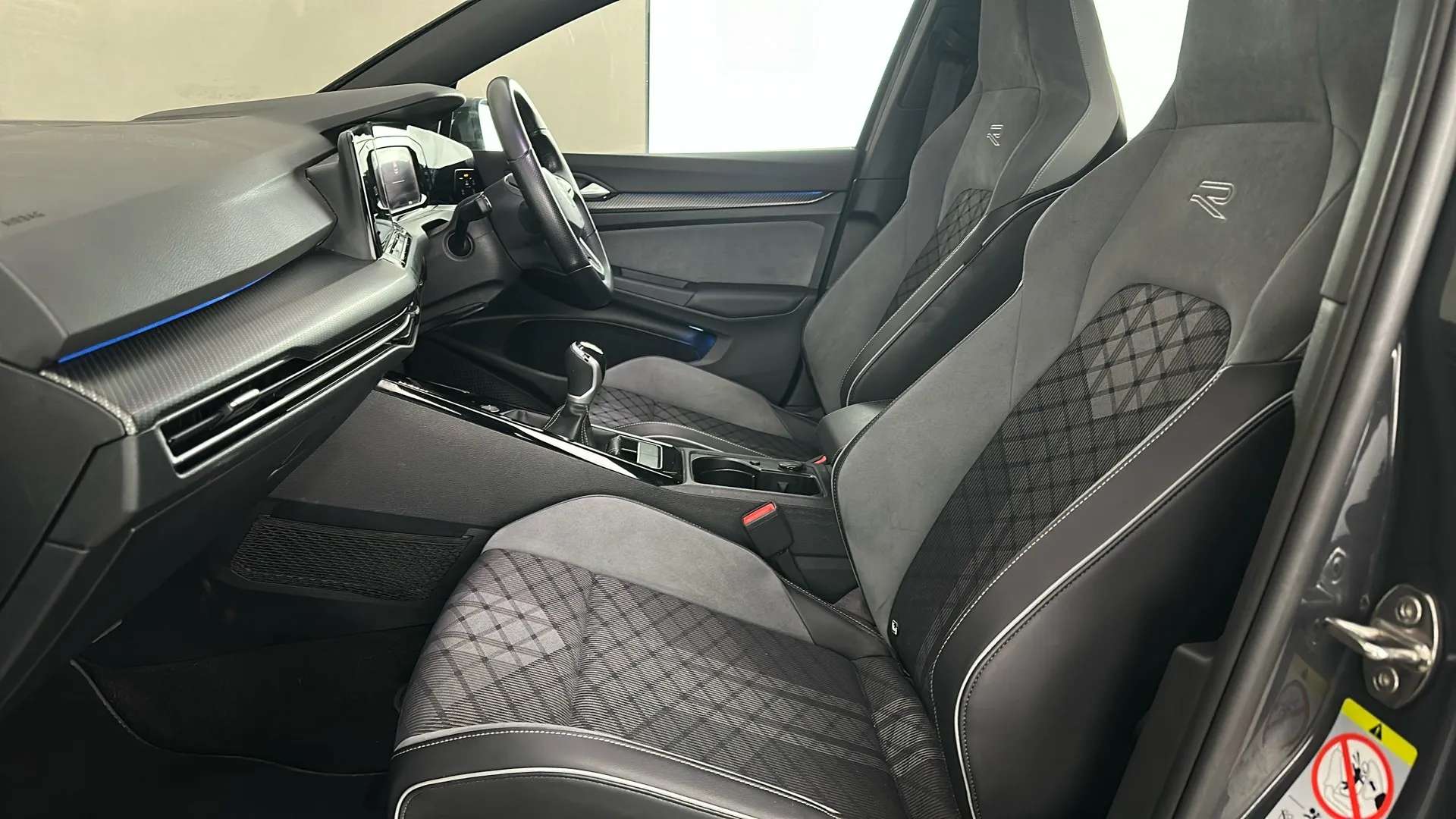 2024 VOLKSWAGEN GOLF 2024 VOLKSWAGEN GOLF