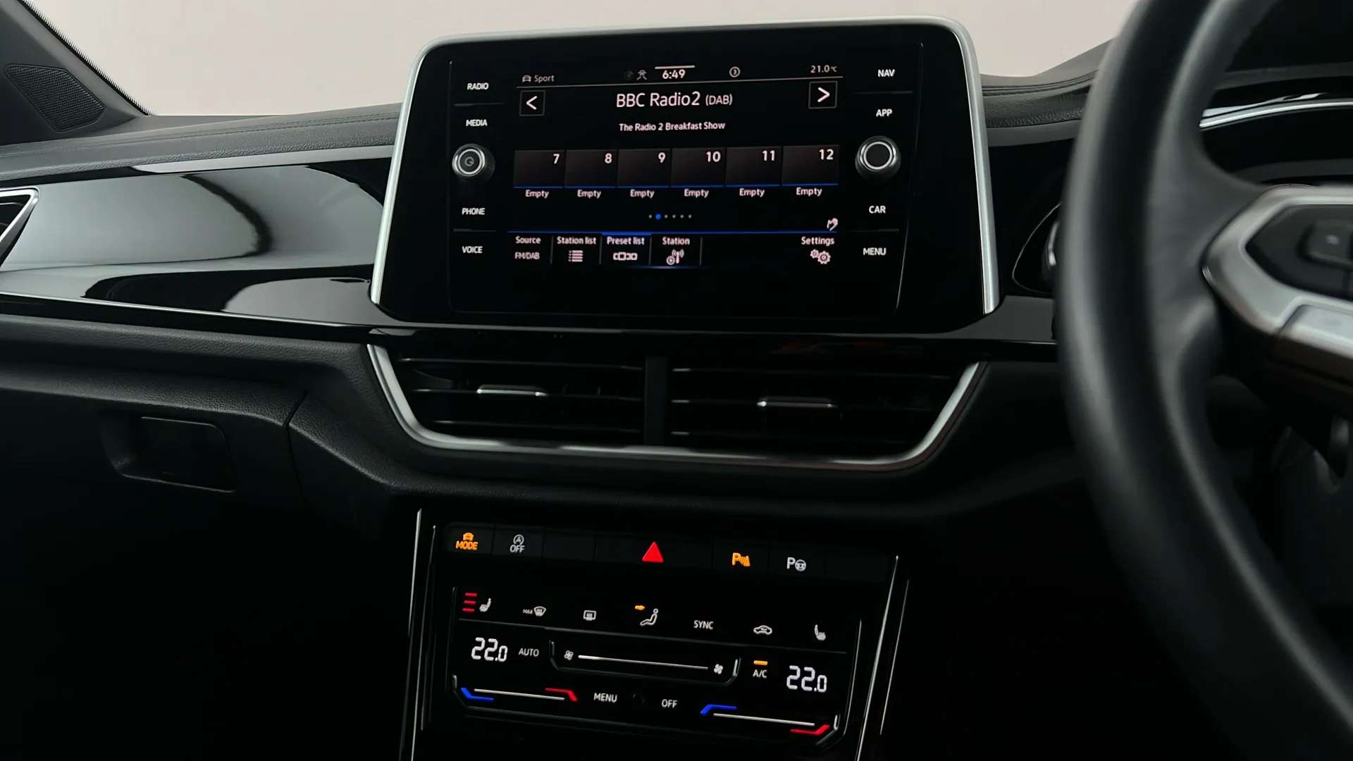 2024 VOLKSWAGEN T-ROC 2024 VOLKSWAGEN T-ROC