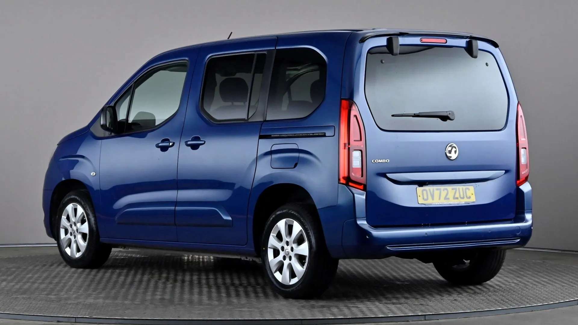 A 2022 VAUXHALL COMBO LIFE 1.5 Turbo D SE A 2022 VAUXHALL COMBO LIFE 1.5 Turbo D SE