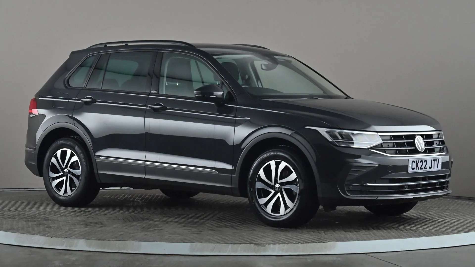 A 2022 VOLKSWAGEN TIGUAN 1.5 TSI 150 Active DSG A 2022 VOLKSWAGEN TIGUAN 1.5 TSI 150 Active DSG