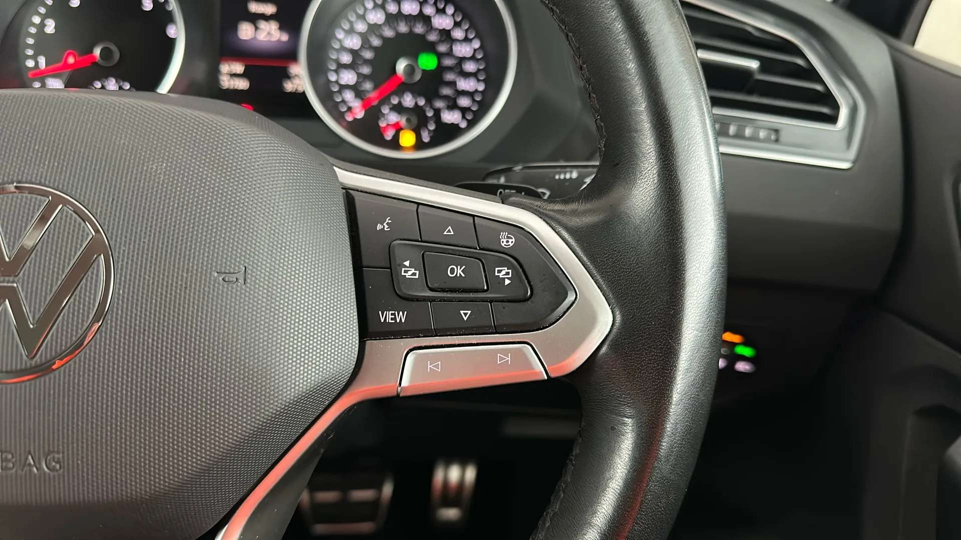 2022 VOLKSWAGEN TIGUAN 2022 VOLKSWAGEN TIGUAN