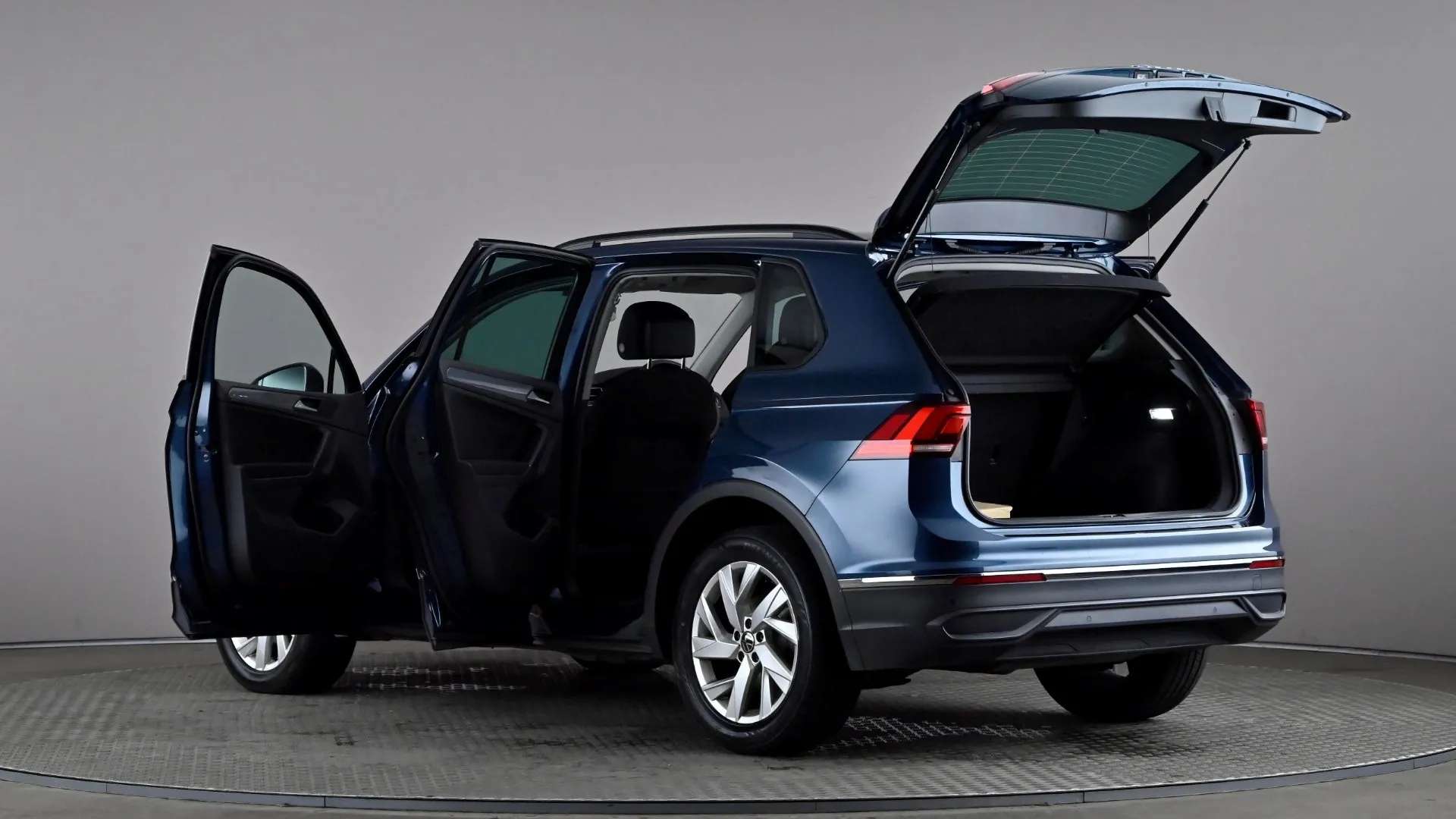 2022 VOLKSWAGEN TIGUAN 2022 VOLKSWAGEN TIGUAN