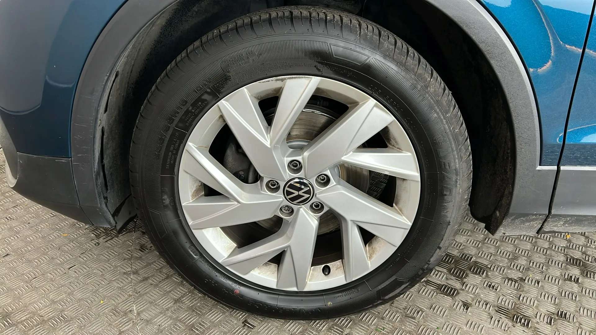 2022 VOLKSWAGEN TIGUAN 2022 VOLKSWAGEN TIGUAN