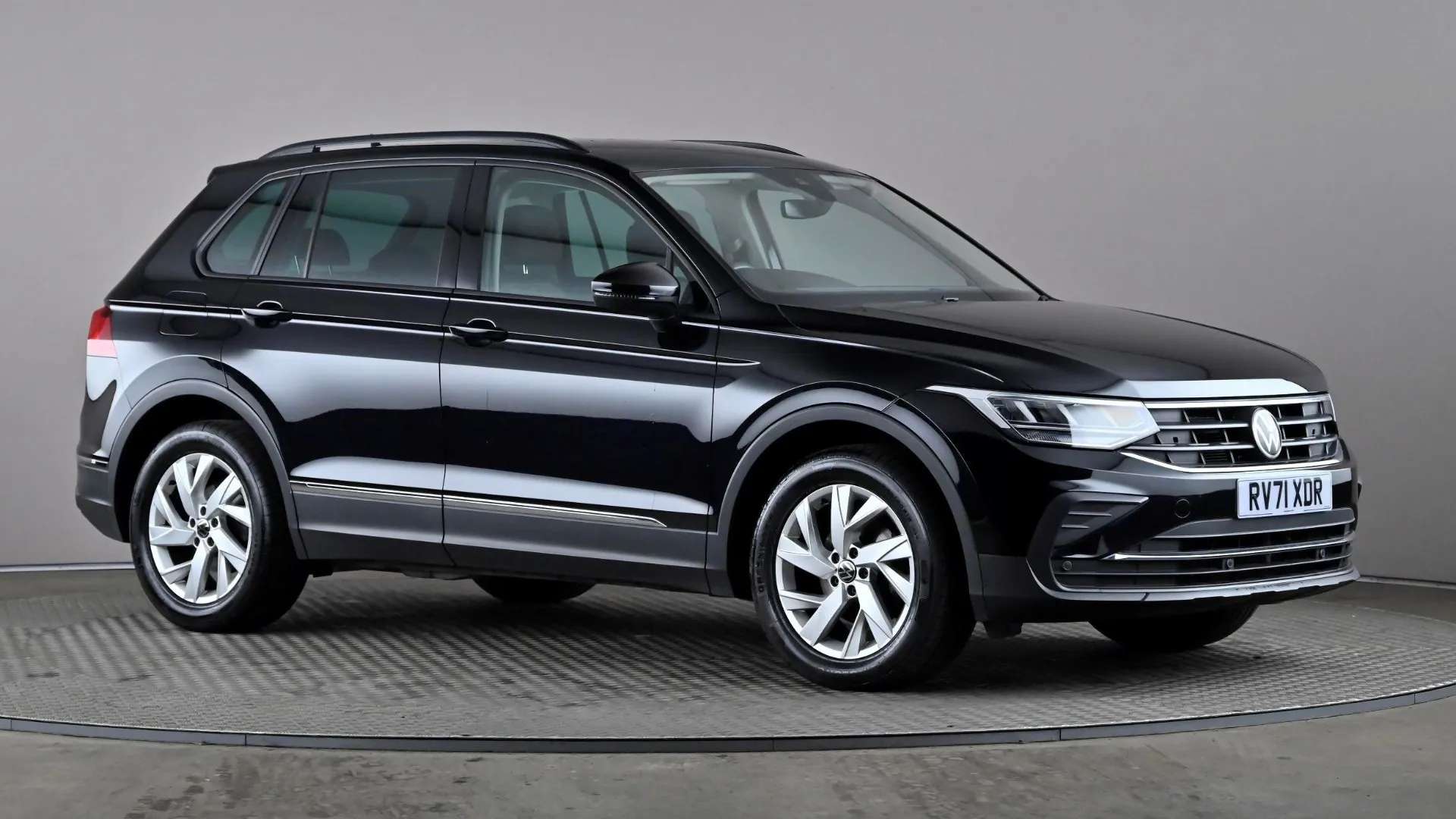A 2021 VOLKSWAGEN TIGUAN 1.5 TSI 150 Life DSG A 2021 VOLKSWAGEN TIGUAN 1.5 TSI 150 Life DSG