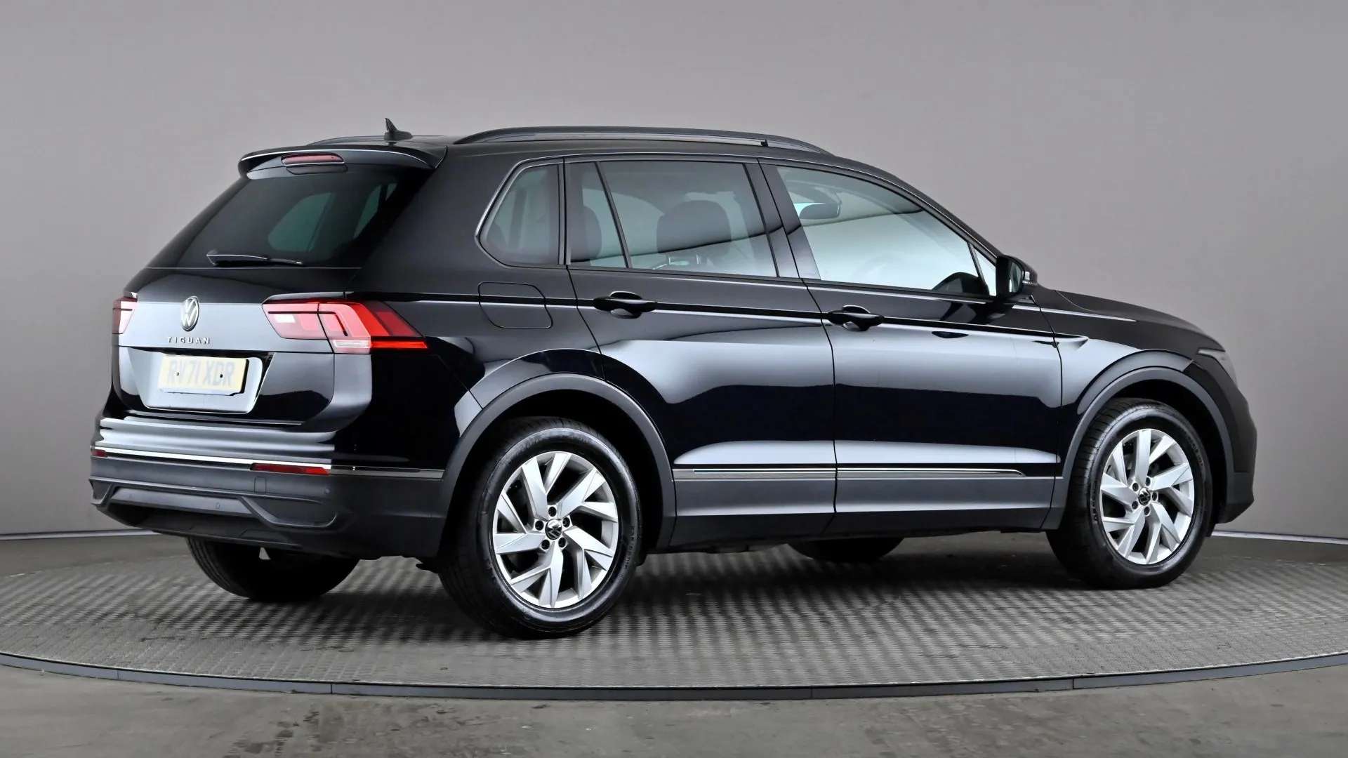 2021 VOLKSWAGEN TIGUAN 2021 VOLKSWAGEN TIGUAN