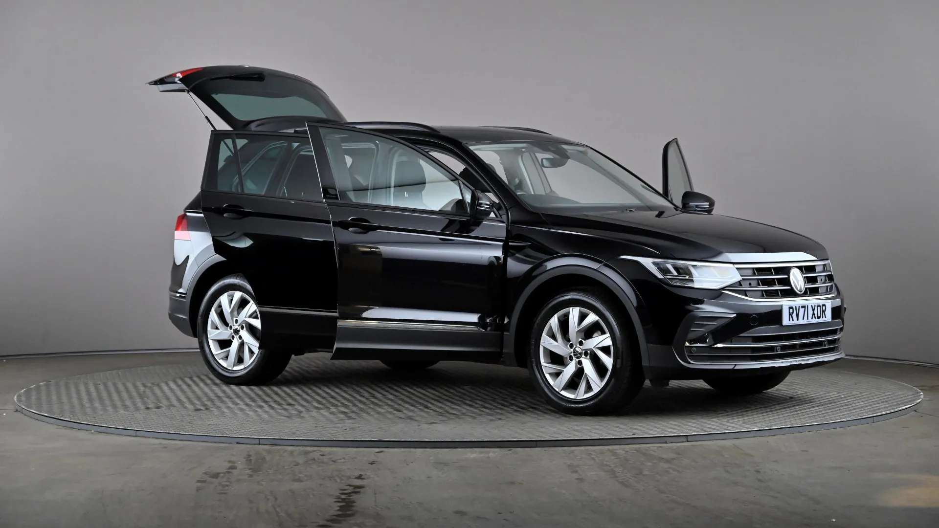 2021 VOLKSWAGEN TIGUAN 2021 VOLKSWAGEN TIGUAN