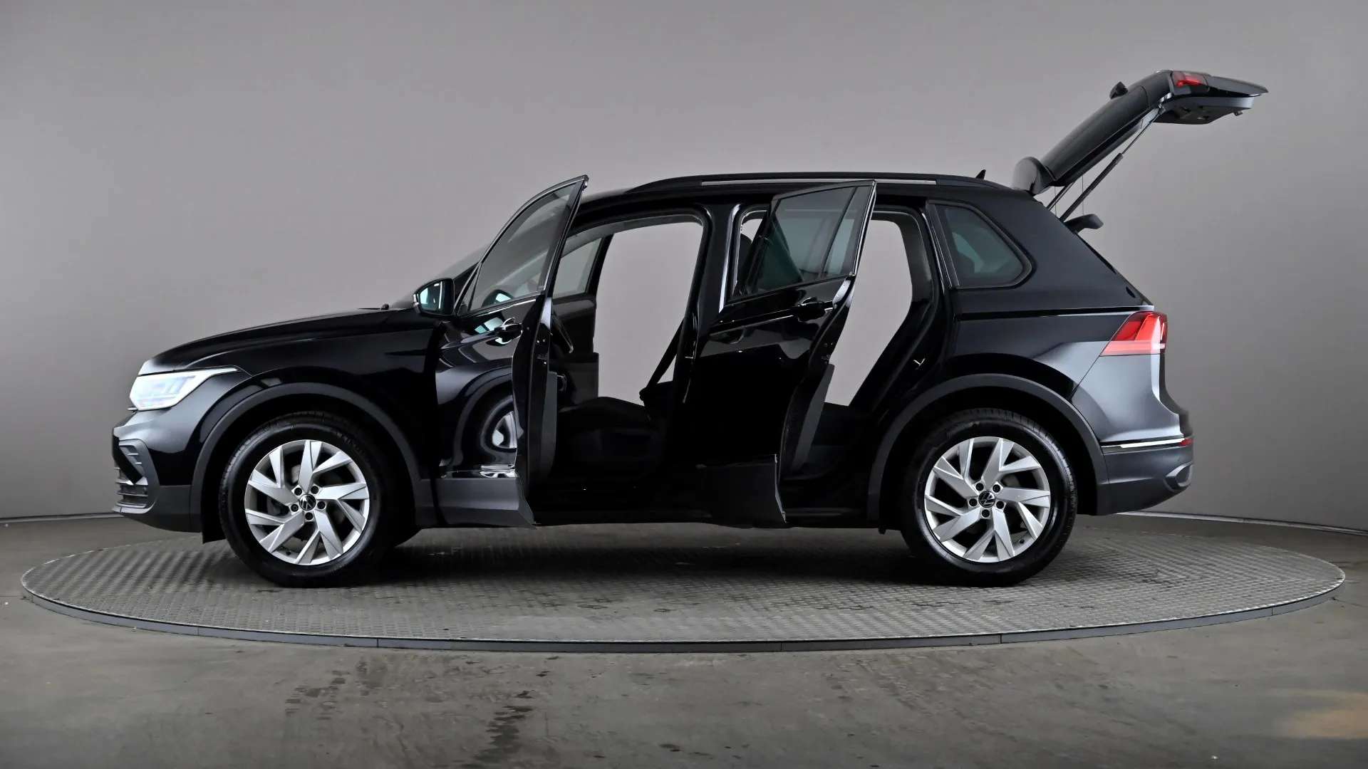 2021 VOLKSWAGEN TIGUAN 2021 VOLKSWAGEN TIGUAN