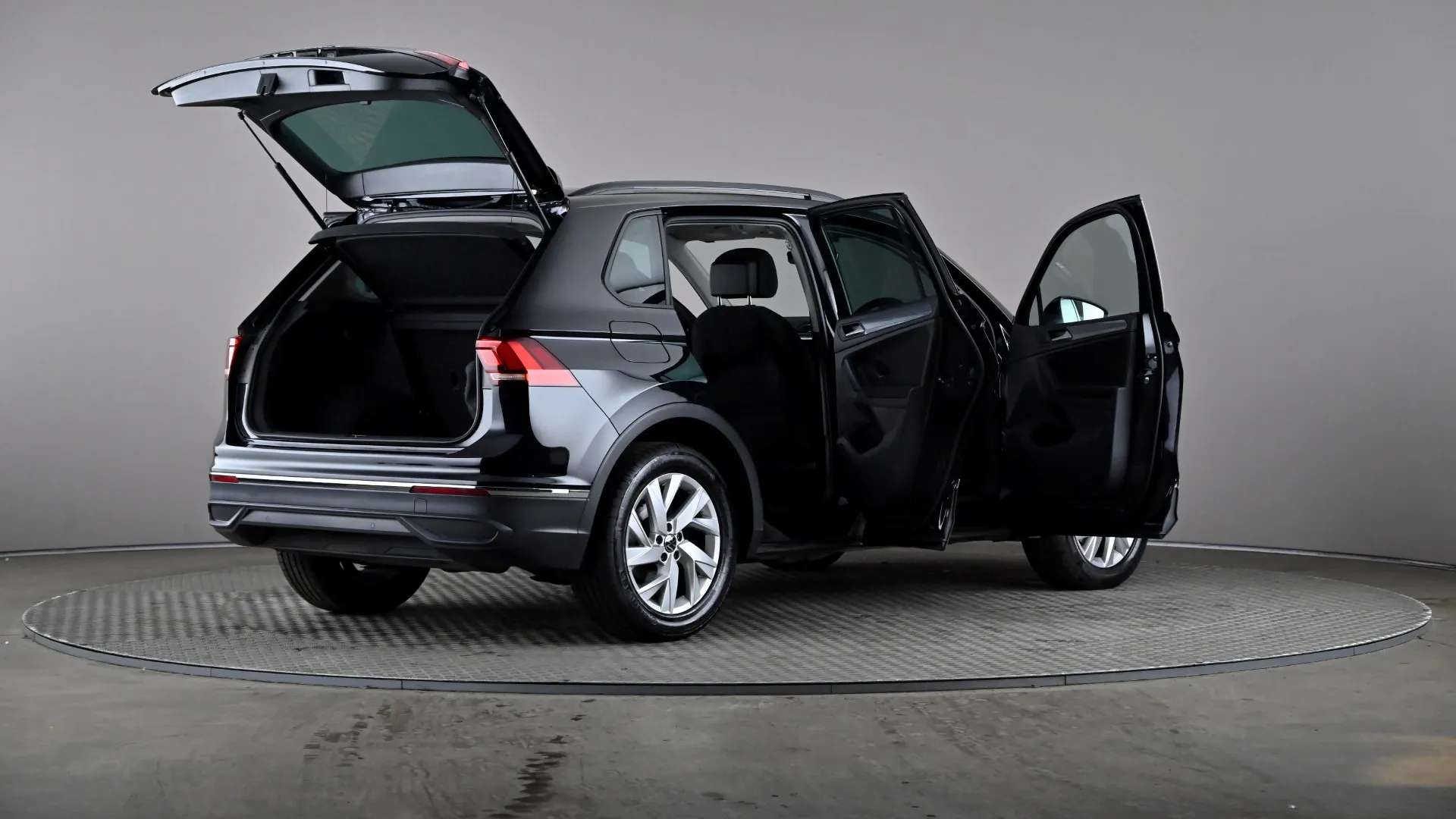 2021 VOLKSWAGEN TIGUAN 2021 VOLKSWAGEN TIGUAN