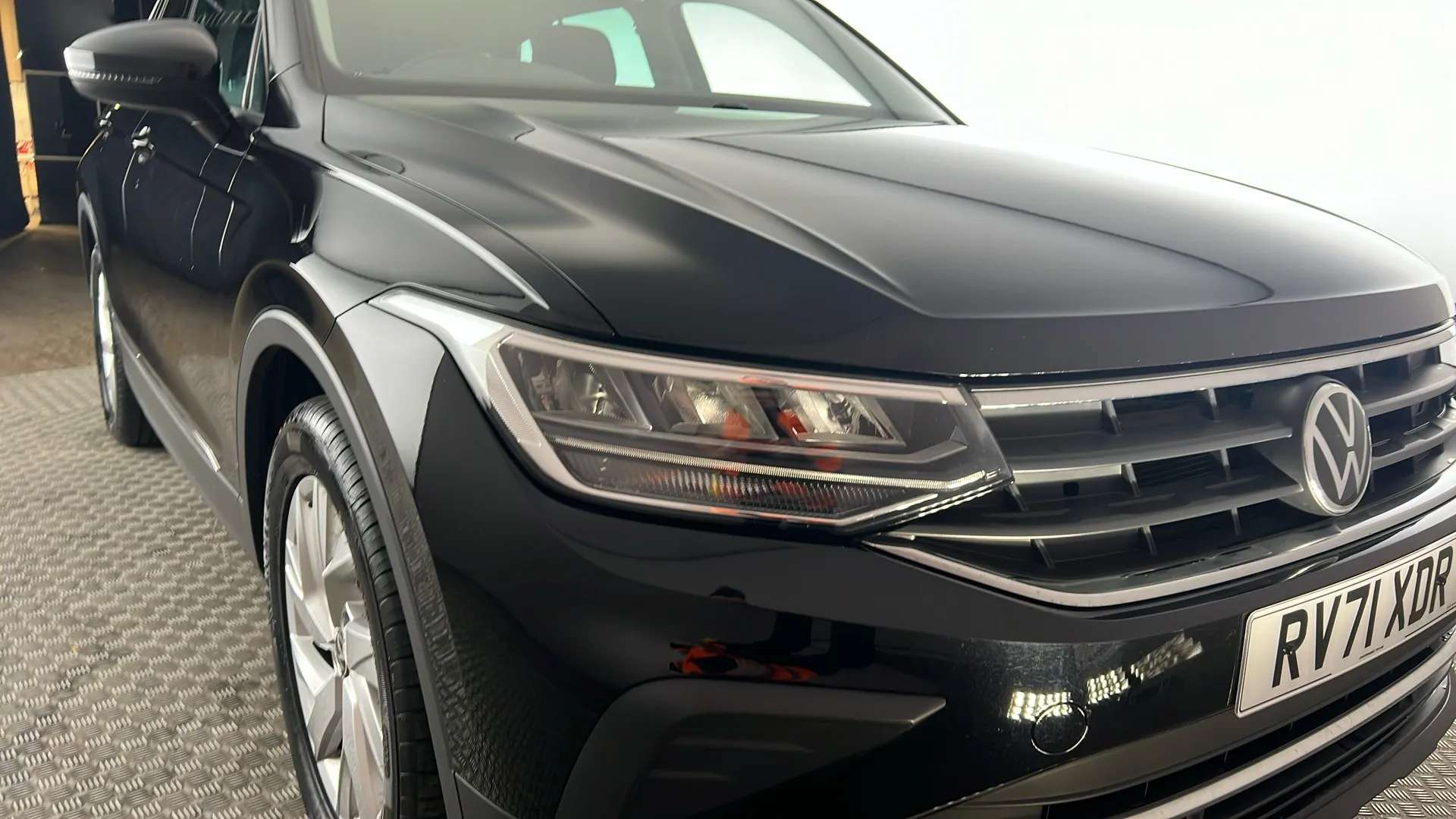 2021 VOLKSWAGEN TIGUAN 2021 VOLKSWAGEN TIGUAN