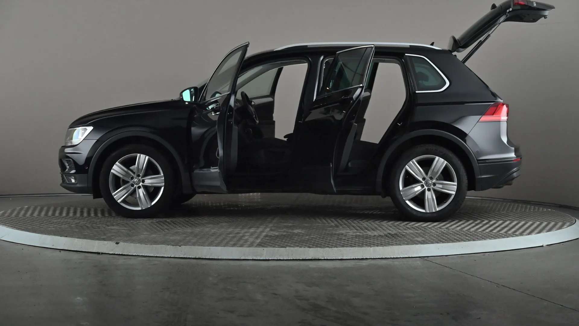 2020 VOLKSWAGEN TIGUAN 2020 VOLKSWAGEN TIGUAN