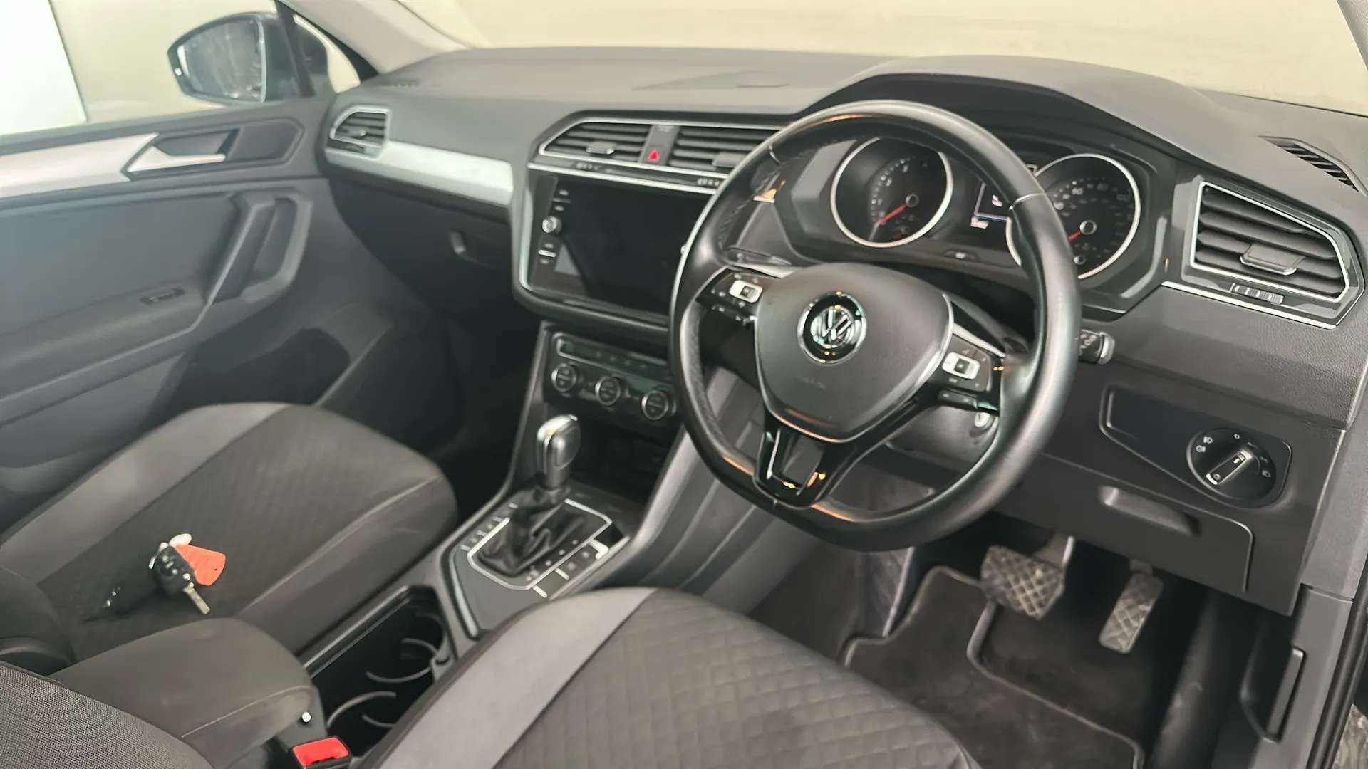 2020 VOLKSWAGEN TIGUAN 2020 VOLKSWAGEN TIGUAN