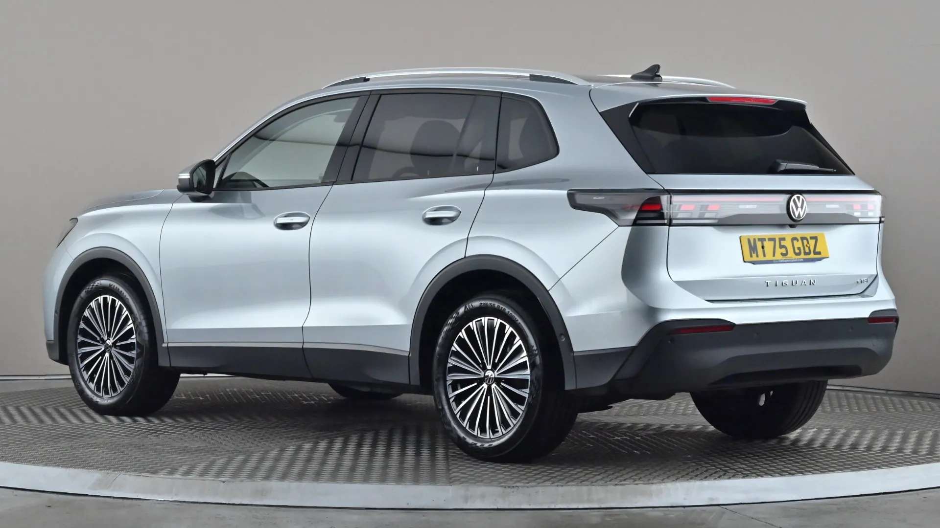 A 2025 VOLKSWAGEN TIGUAN 1.5 eTSI 150 Match DSG A 2025 VOLKSWAGEN TIGUAN 1.5 eTSI 150 Match DSG