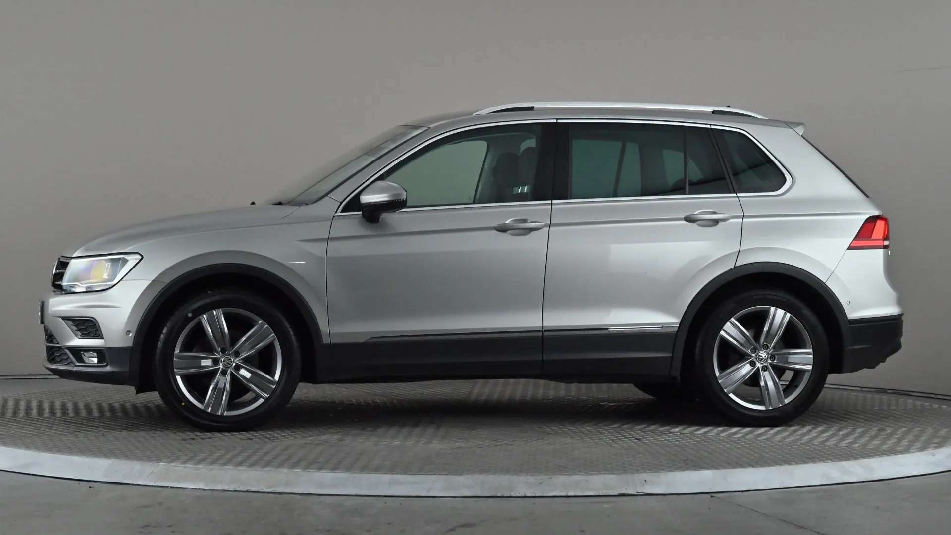 A 2019 VOLKSWAGEN TIGUAN 2.0 TDi 150 Match DSG A 2019 VOLKSWAGEN TIGUAN 2.0 TDi 150 Match DSG