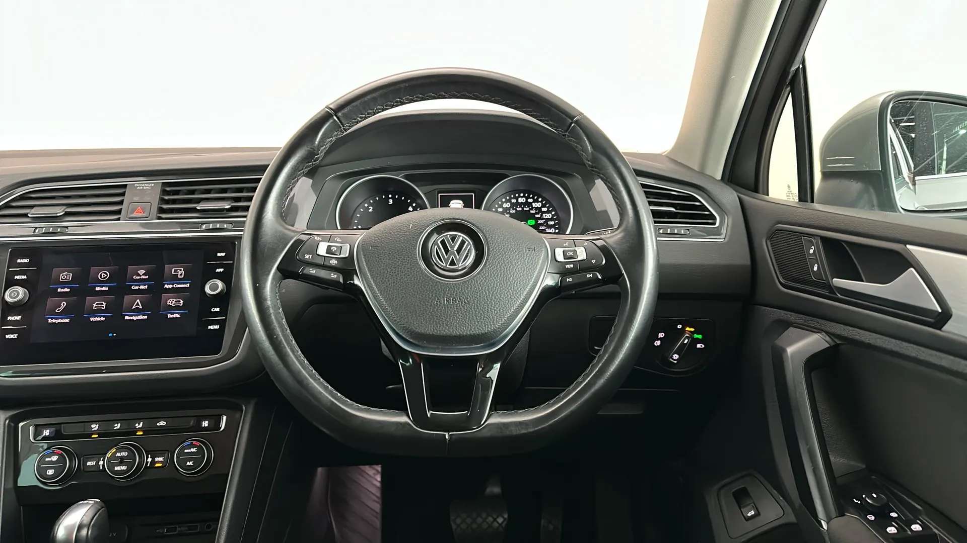 2019 VOLKSWAGEN TIGUAN 2019 VOLKSWAGEN TIGUAN